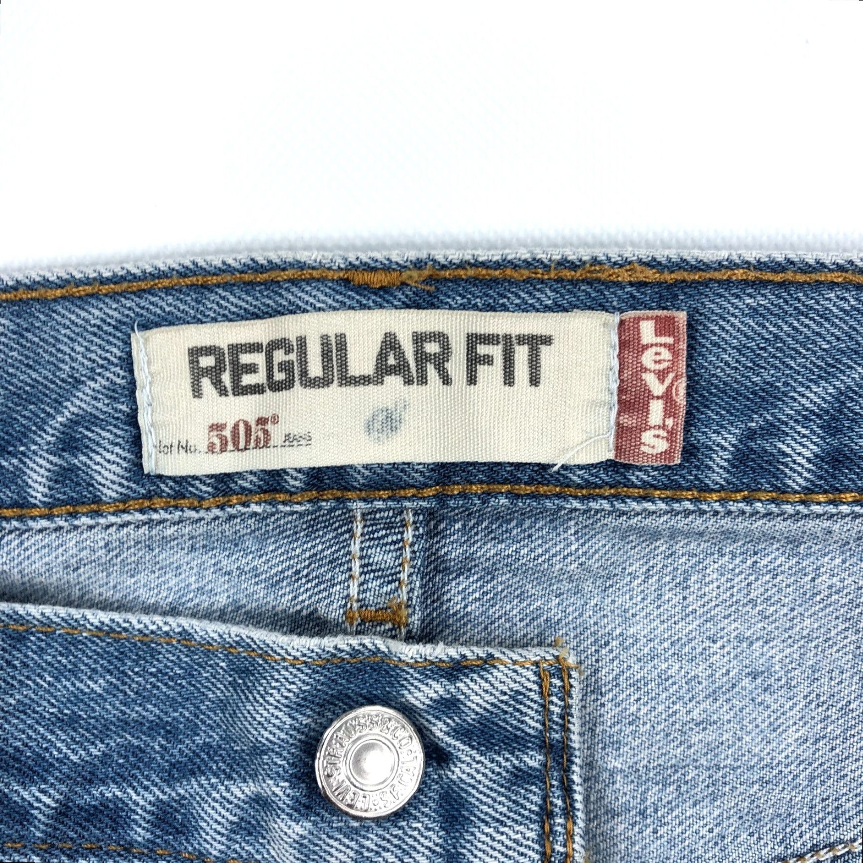 Levi's VINTAGE Levi's Jeans Mens 36x29 American Blue 505 Denim Cotton 5-Pocket Straight 90s USA Womens Men? Size US 36 / EU 52 - 6 Thumbnail