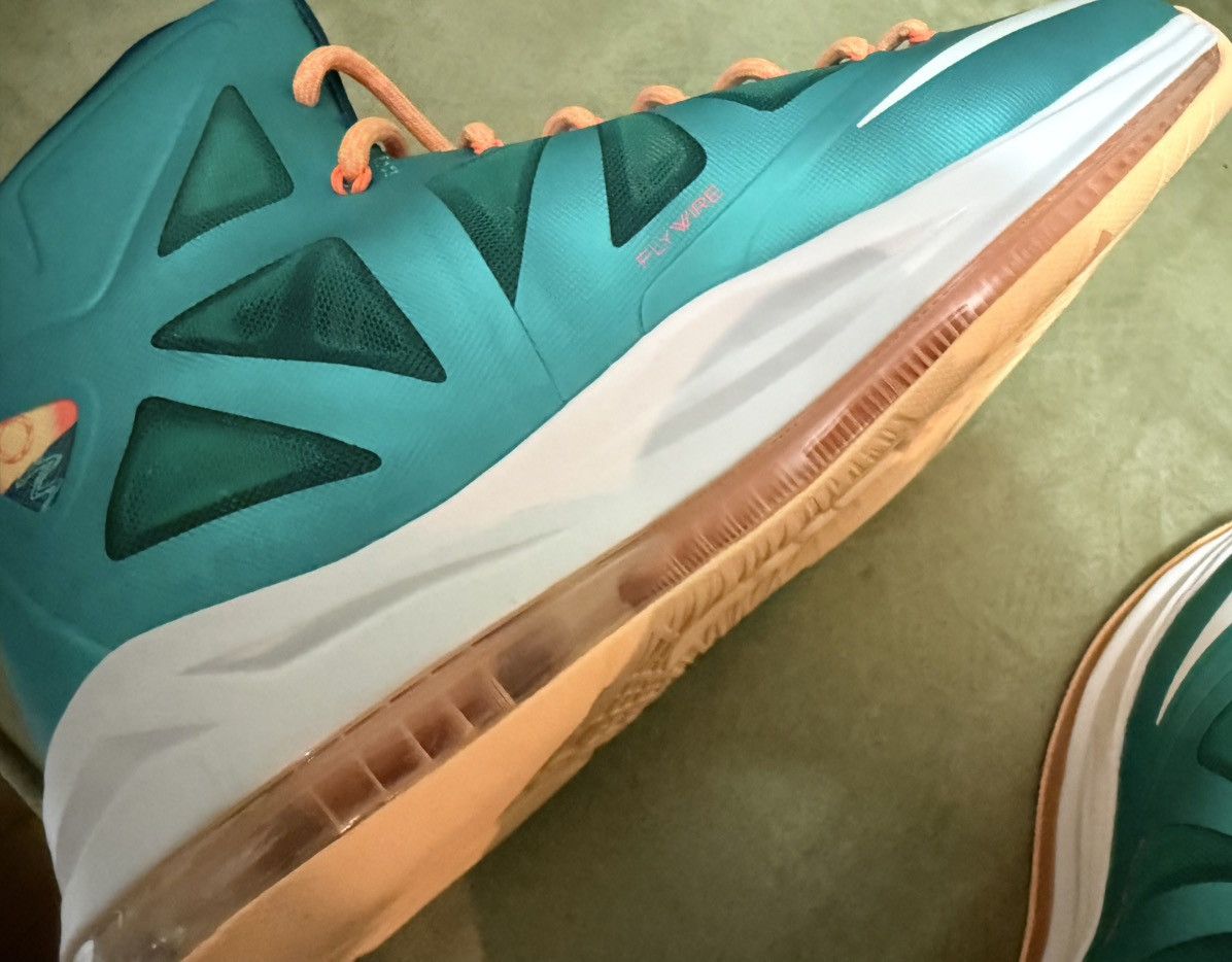 Nike Nike LeBron X (10) “Miami Dolphins” mid-top sneakers NEW 12 Size US 12 / EU 45 - 14 Thumbnail