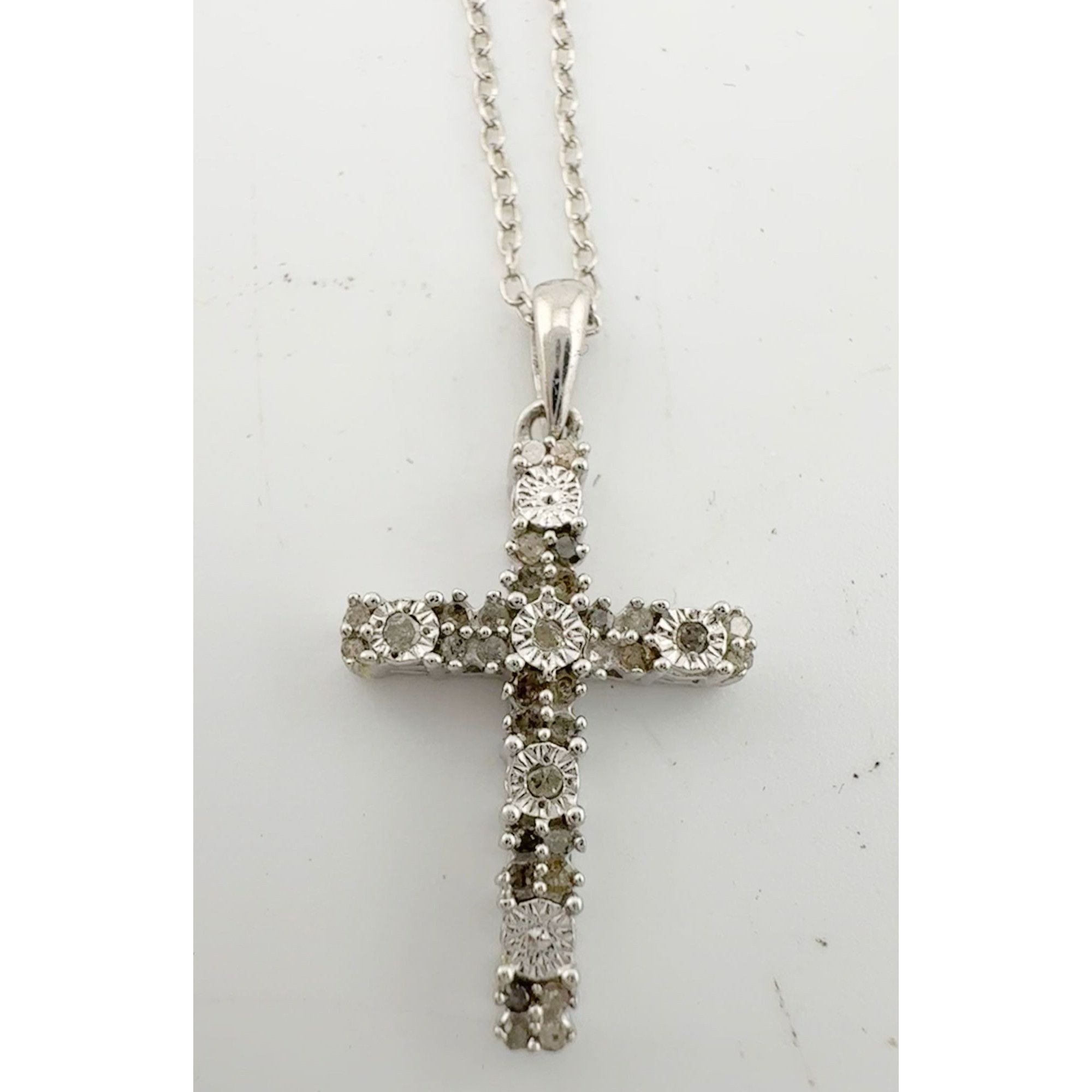 Other Beautiful Diamond Cross Necklace Size ONE SIZE - 6 Thumbnail