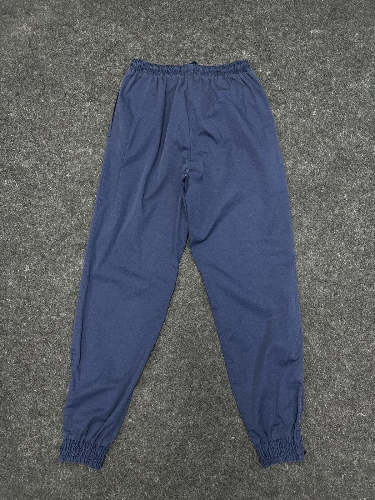 Ellesse × Vintage Vintage Ellesse Italia Nylon Track Pant Size 28-30 F53 Size US 30 / EU 46 - 2 Thumbnail