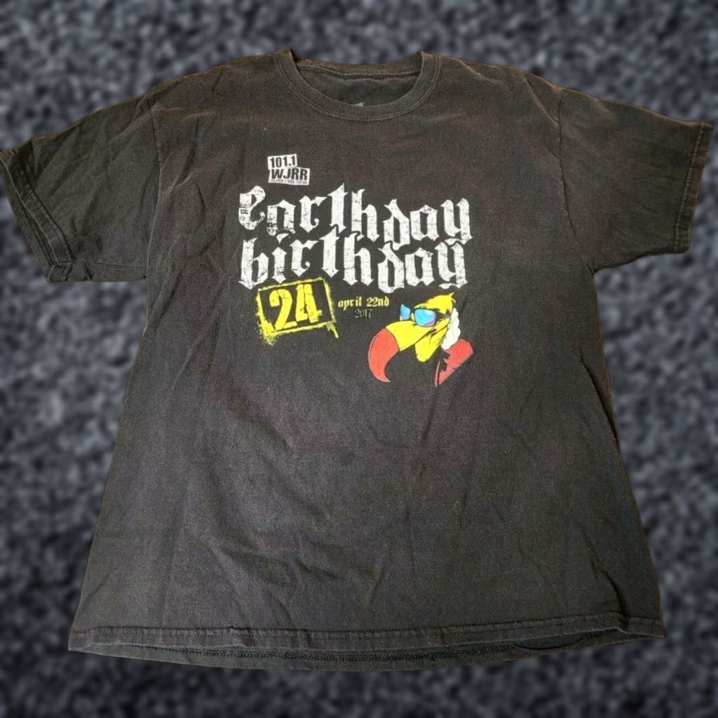 Hanes Hanes T Shirt Mens Large Black Double Sided Earth Day Birthday 2017 WJRR 101.1 VIP Mens Size US L / EU 52-54 / 3 - 1 Thumbnail