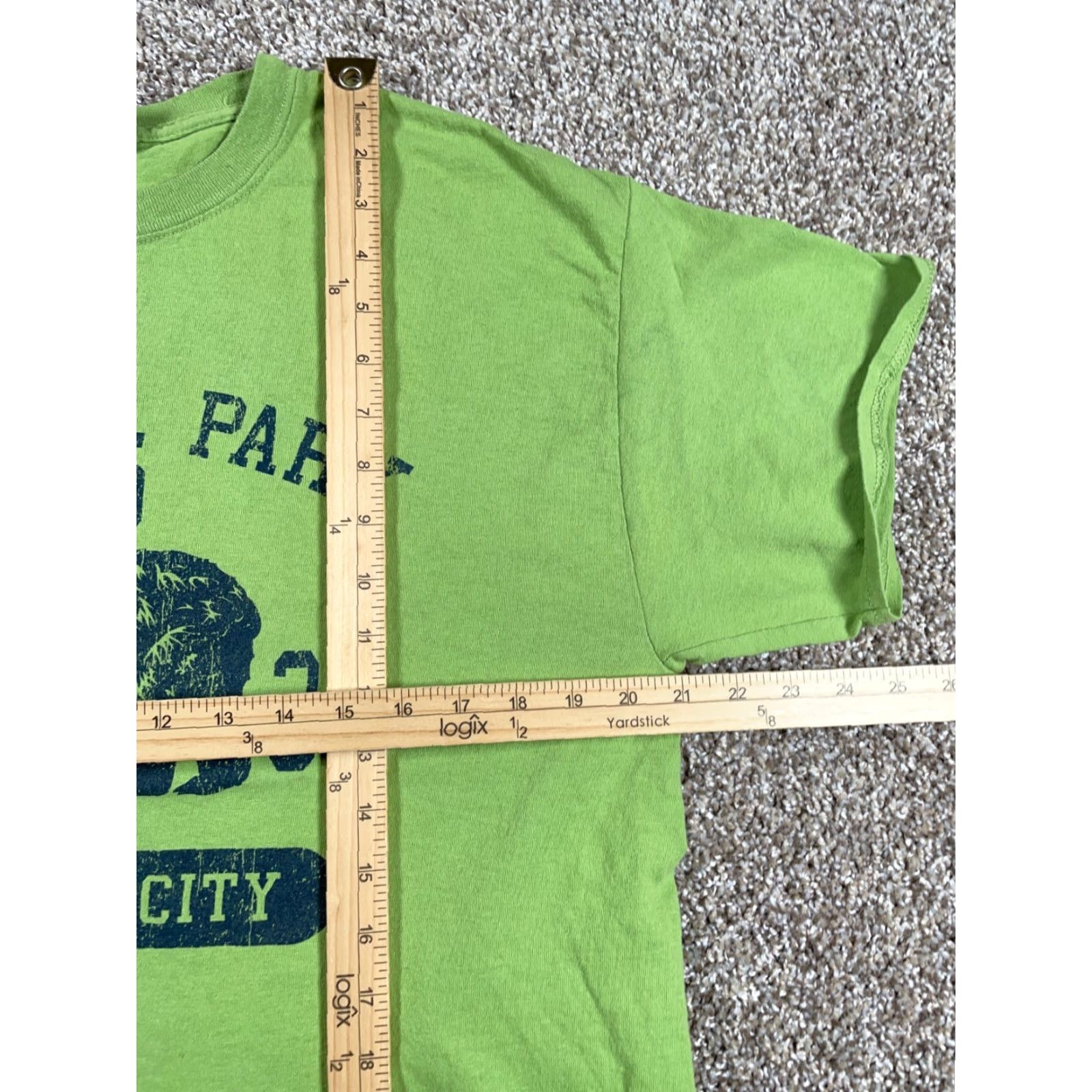 Vintage MV Sport T-Shirt Adult Large Green New York City Central Park Bear Print Mens Size US L / EU 52-54 / 3 - 6 Thumbnail