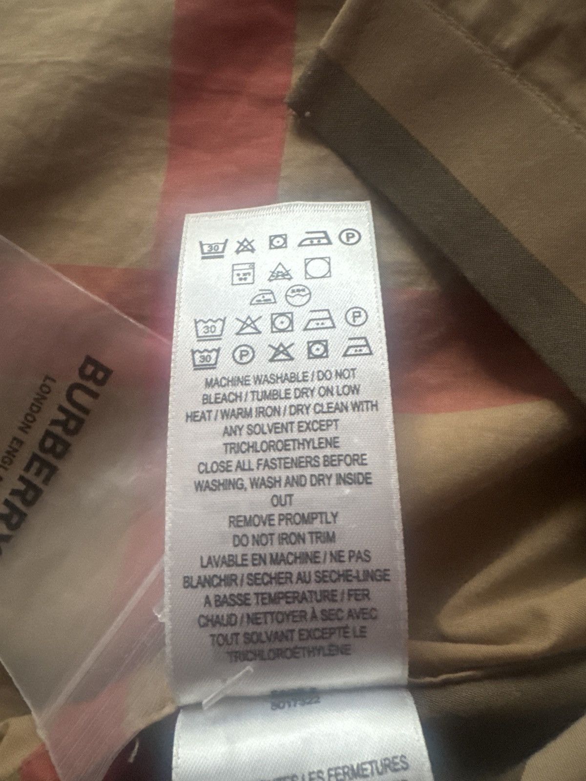 Burberry Slim Fit Check Cotton Shirt Size US M / EU 48-50 / 2 - 6 Thumbnail