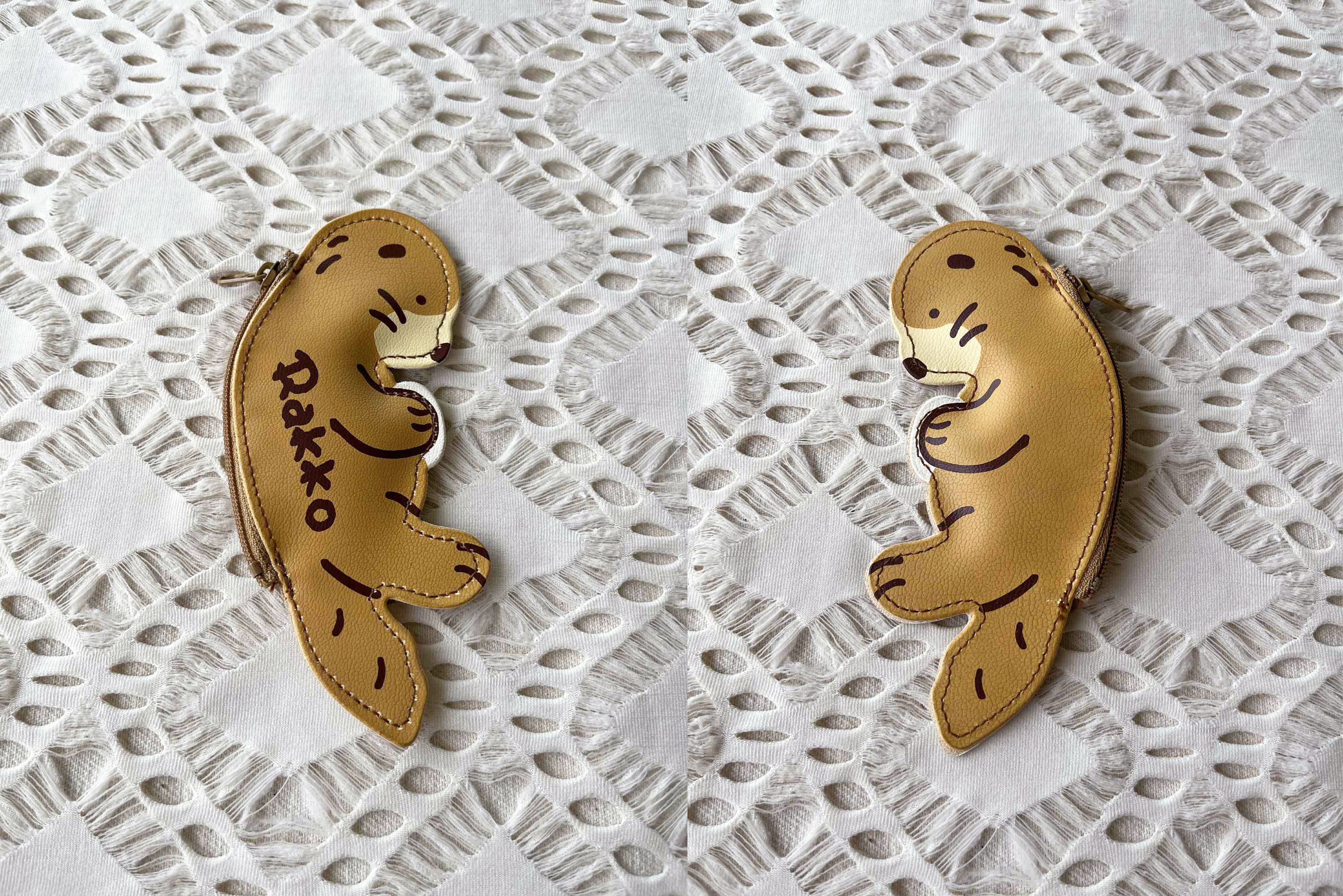 Vintage Tiny mustard yellow Sea otter Shaped zipper coin purse Size ONE SIZE - 7 Thumbnail
