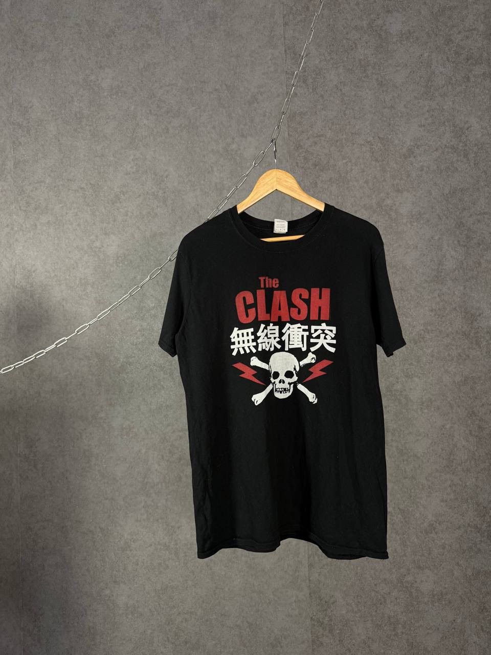 Band Tees The Clash rock band tee Size US L / EU 52-54 / 3 - 1 Thumbnail