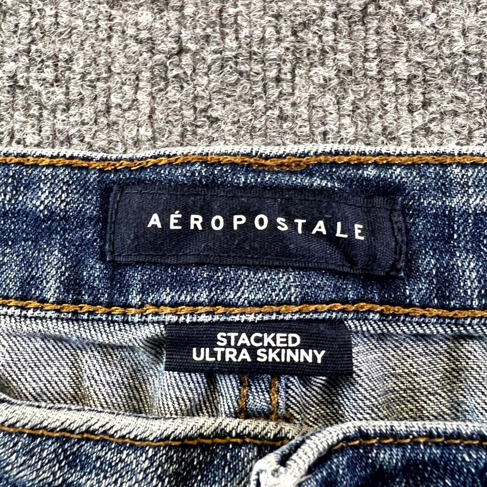 Vintage Aeropostale Jeans Women 32/34 Blue Denim Distressed Ultra Skinny Zip Fly Jeans Size US 32 / EU 48 - 6 Thumbnail