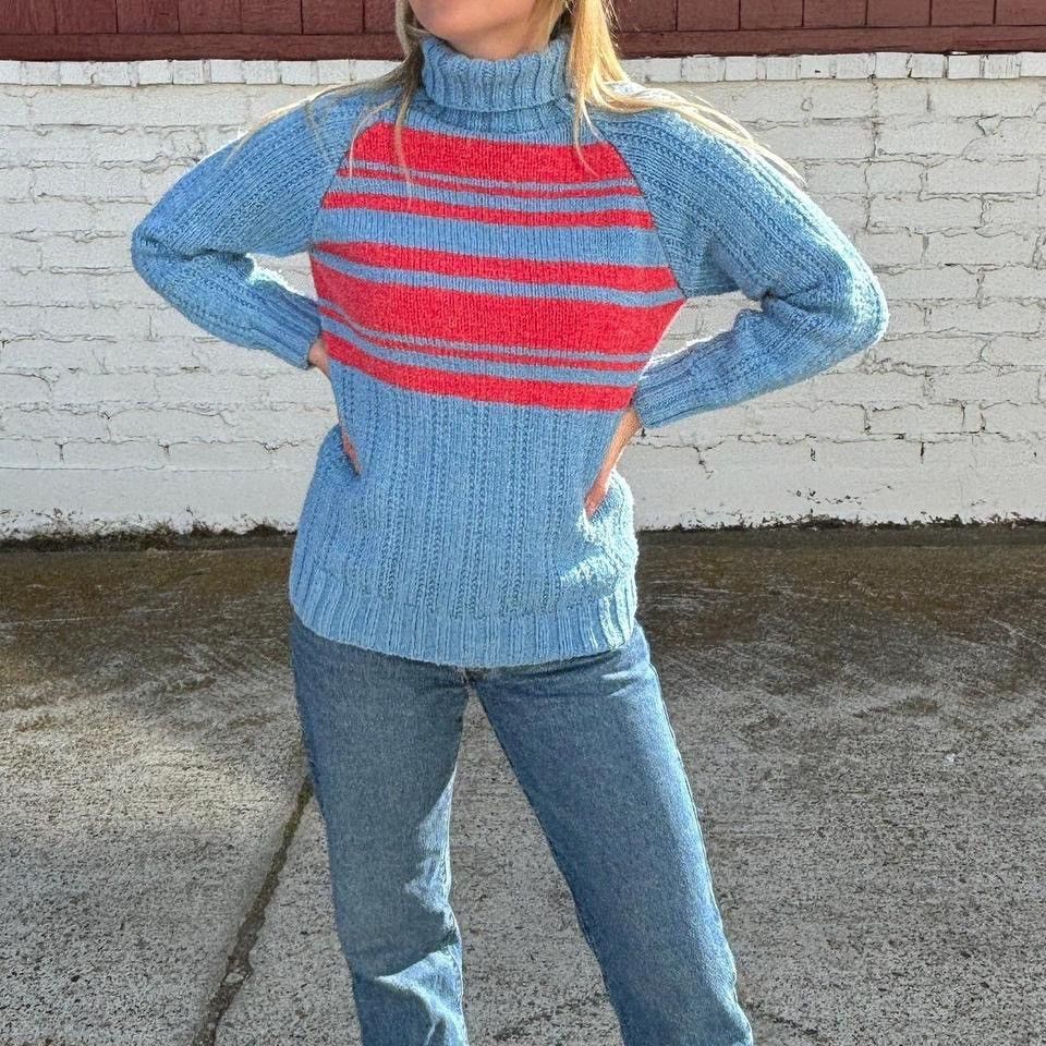 Vintage Vintage Blue and Red Stripe Turtleneck Sweater Size S / US 4 / IT 40 - 1 Thumbnail
