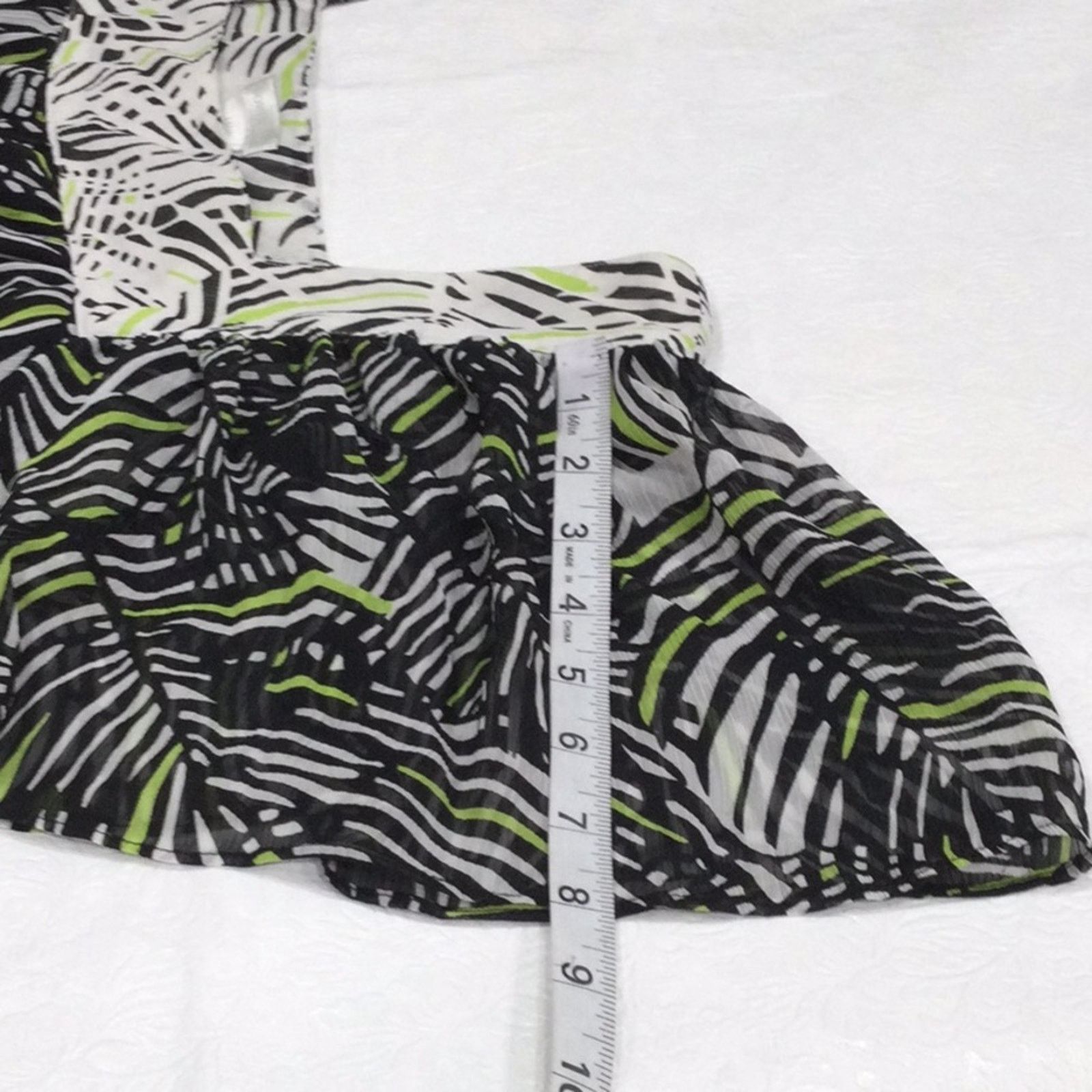 Worthington Worthington Foliage Print Flutter Sleeve Square Neck Top L Size L / US 10 / IT 46 - 13 Thumbnail