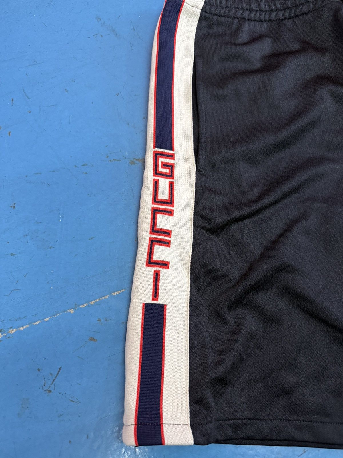 Gucci GUCCI SHORTS Size US 32 / EU 48 - 3 Thumbnail