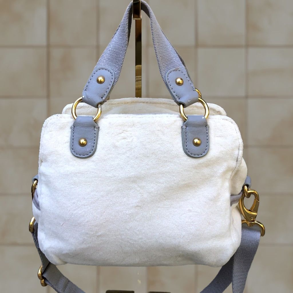 Juicy Couture JUICY COUTURE Y2K Velour Shoulder Bag Purse White Grey Zipper Top Handle Bag Womens Small 8x7 Velour Y2K Designer Purse Size S / US 4 / IT 40 - 1 Thumbnail