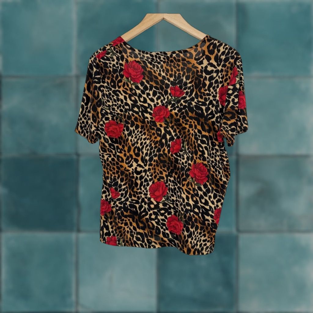 Essentials Kathy Ireland Essentials Womens Blouse Leopard Rose Print Short Sleeve Square Neck, XS? XL - But keep original: XL Size XL / US 12-14 / IT 48-50 - 1 Thumbnail