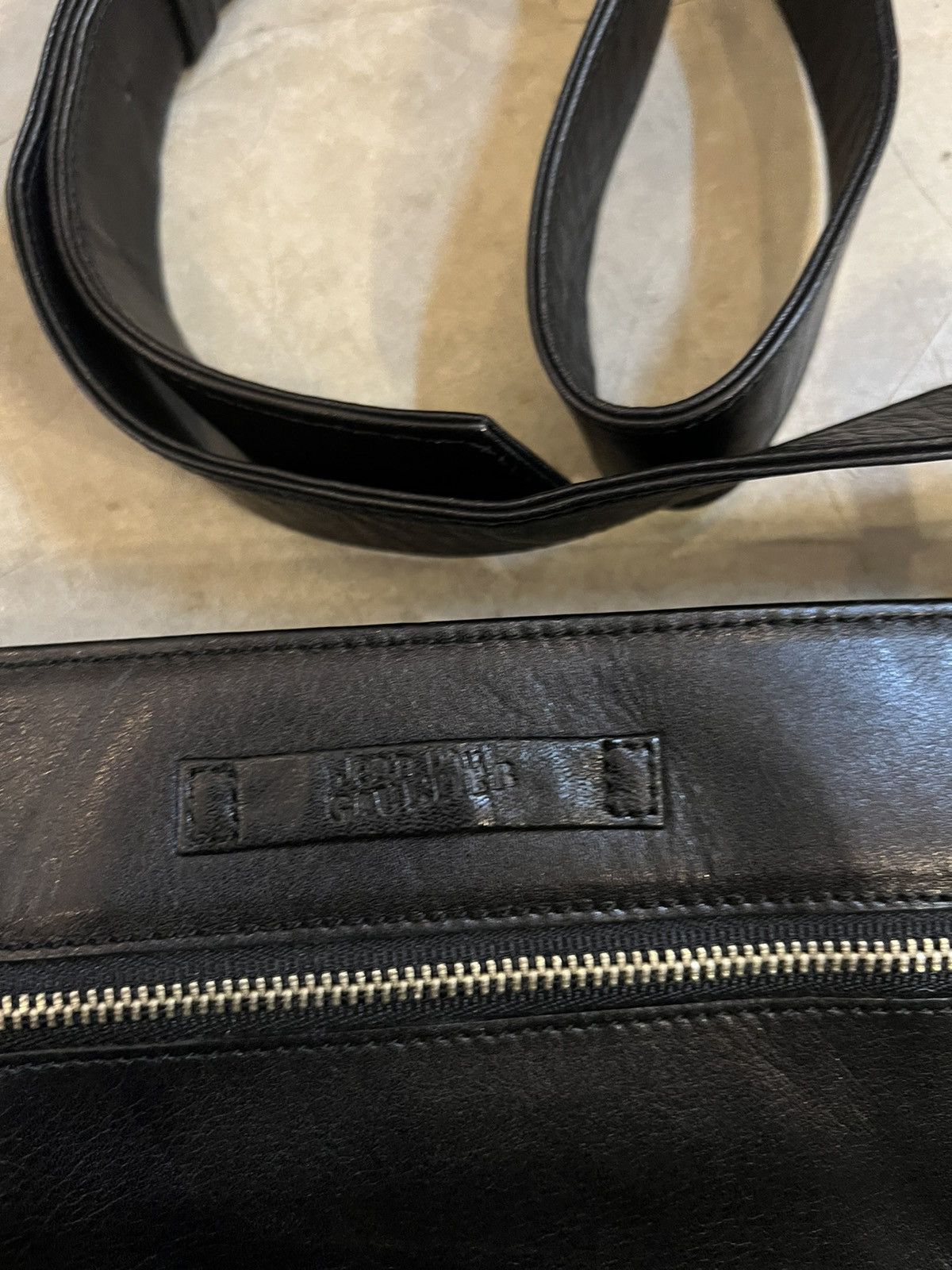 Jean Paul Gaultier 2000s Jean Paul Gaultier Native Leather Slingbag Size ONE SIZE - 4 Thumbnail