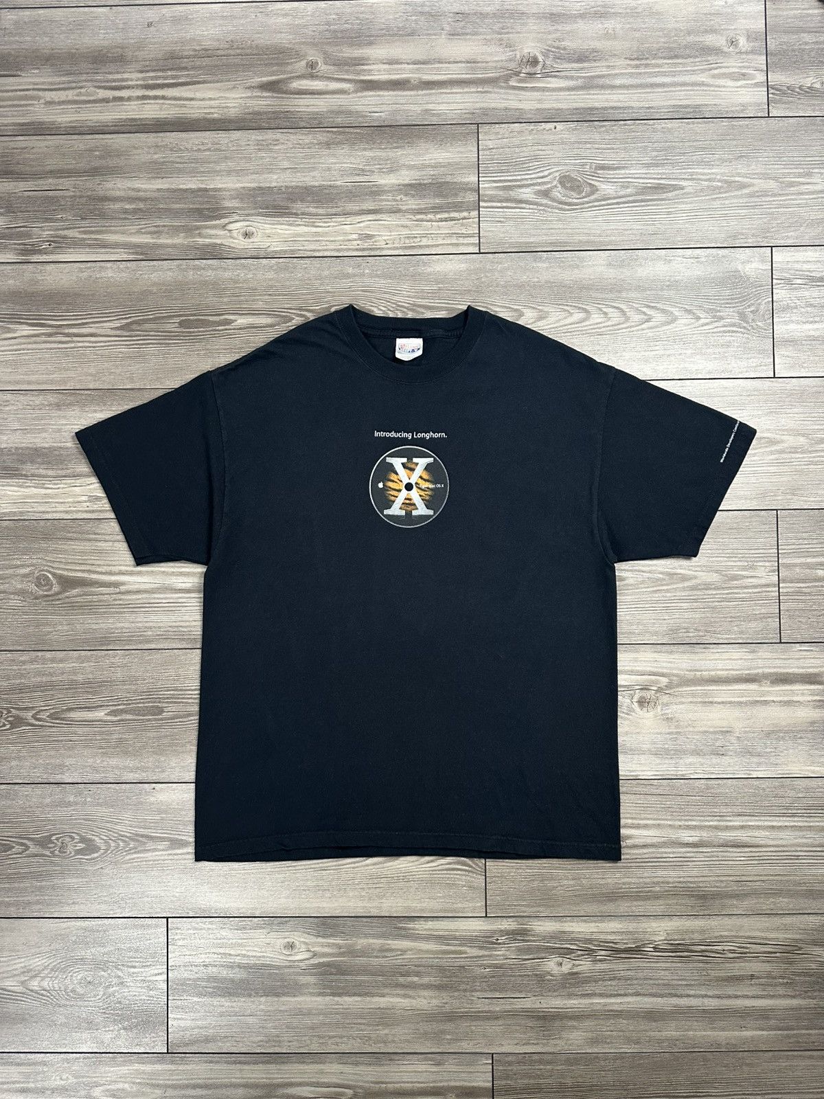 Hanes Vintage Y2K Apple Longhorn Tiger Mac OS X T Shirt Size US XL / EU 56 / 4 - 1 Thumbnail