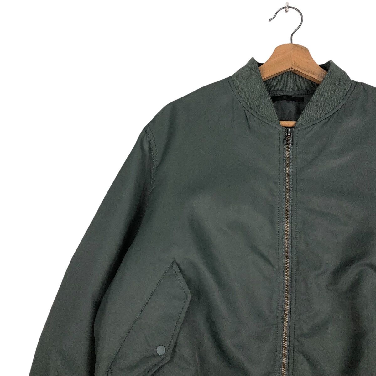 Japanese Brand 📌Vintage Riot Riot Bomber Jacket Fly Uniqlo Japan Size US XL / EU 56 / 4 - 8 Thumbnail