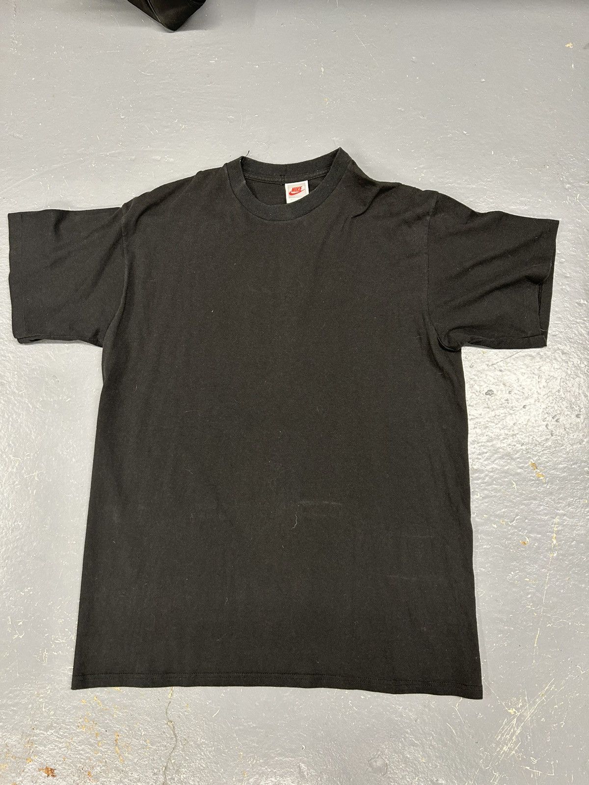 Nike Crazy Vintage 90s Nike P.L.A.Y Black Graphic Tee Shirt Size US L / EU 52-54 / 3 - 3 Thumbnail
