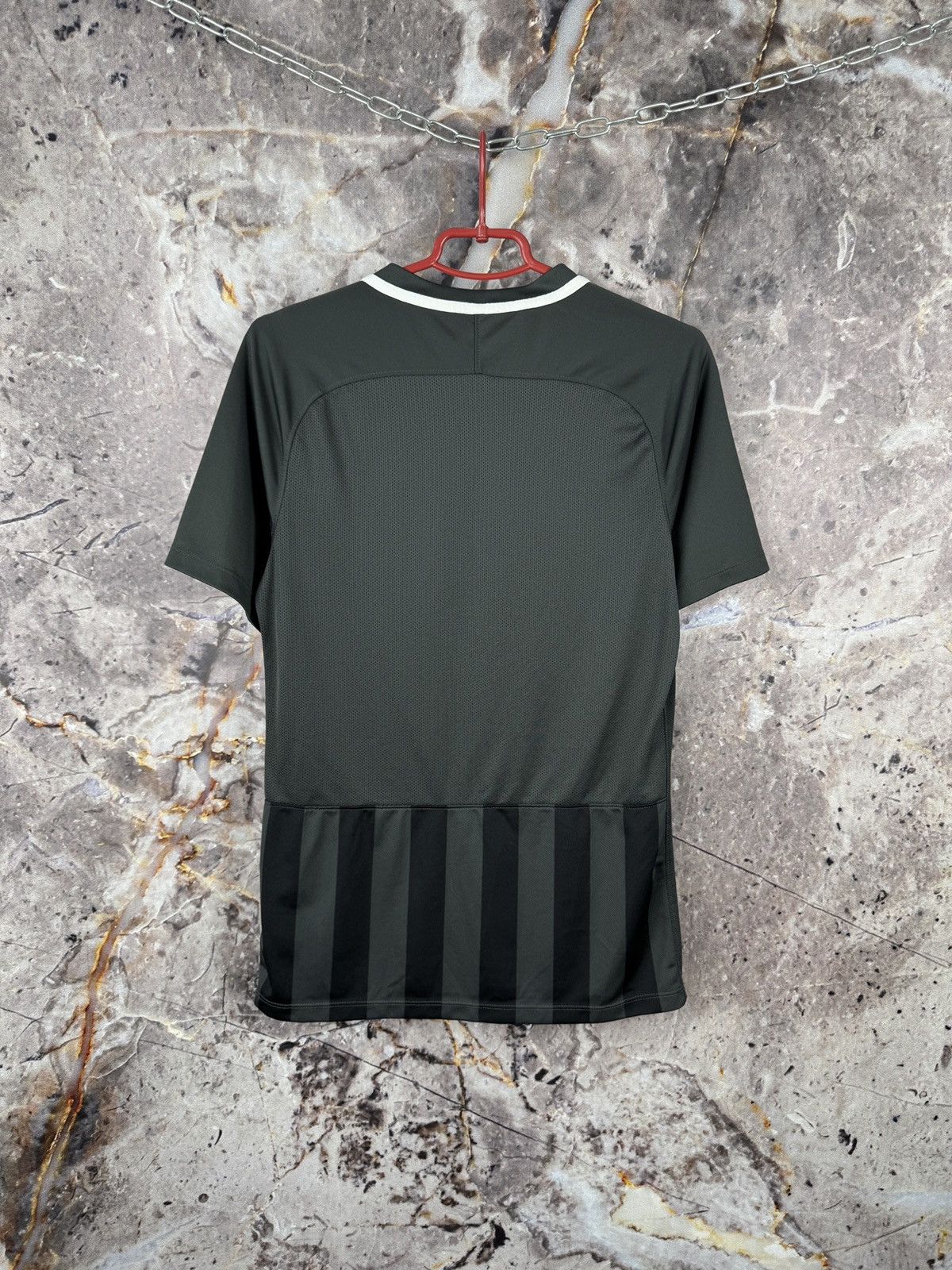 Nike Men’s Nike T-Shirt Striped Black Gray Sportswear Size Small Size US S / EU 44-46 / 1 - 9 Thumbnail