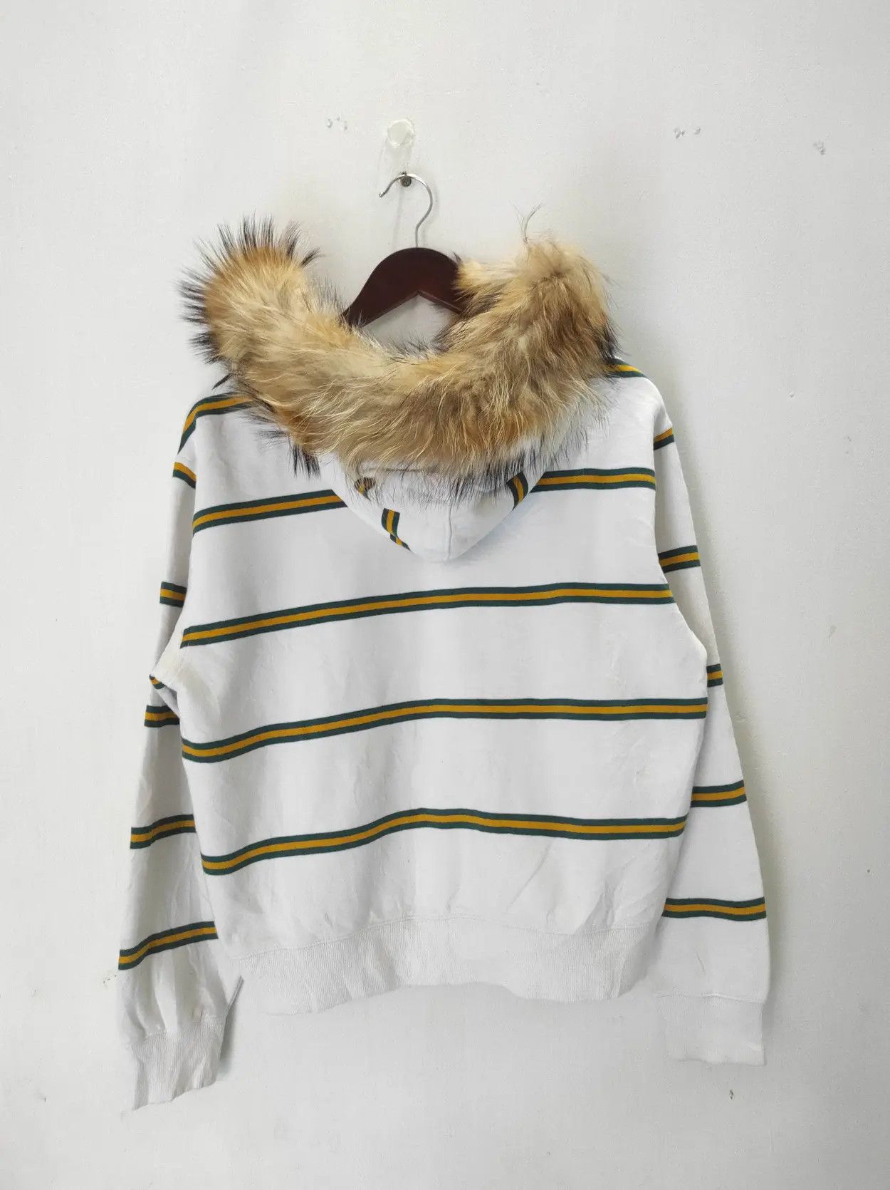 Guess Vintage Guess Stripe fur hoodie ifsix LGB style Size US M / EU 48-50 / 2 - 11 Thumbnail