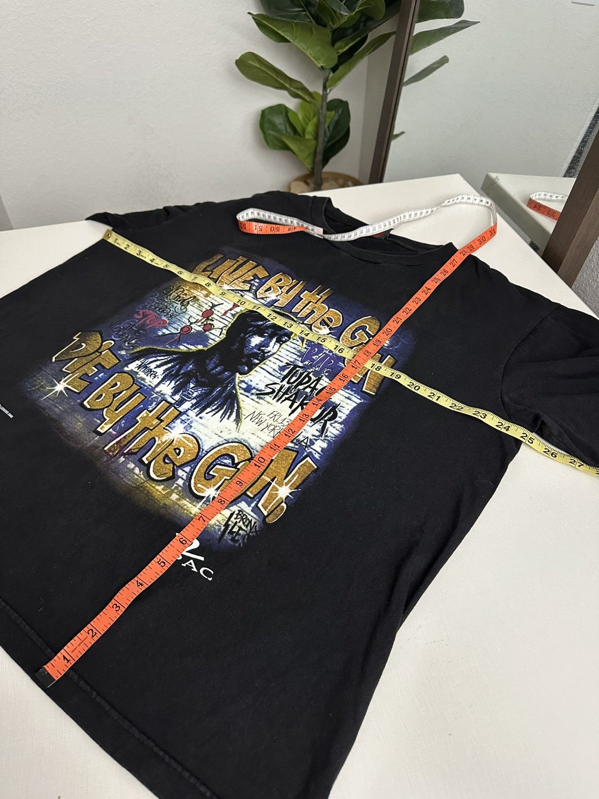 Rap Tees × Vintage Vintage 2000 2pac Rap Tee To Live by the Gun Die by the Gun Size US XL / EU 56 / 4 - 5 Thumbnail