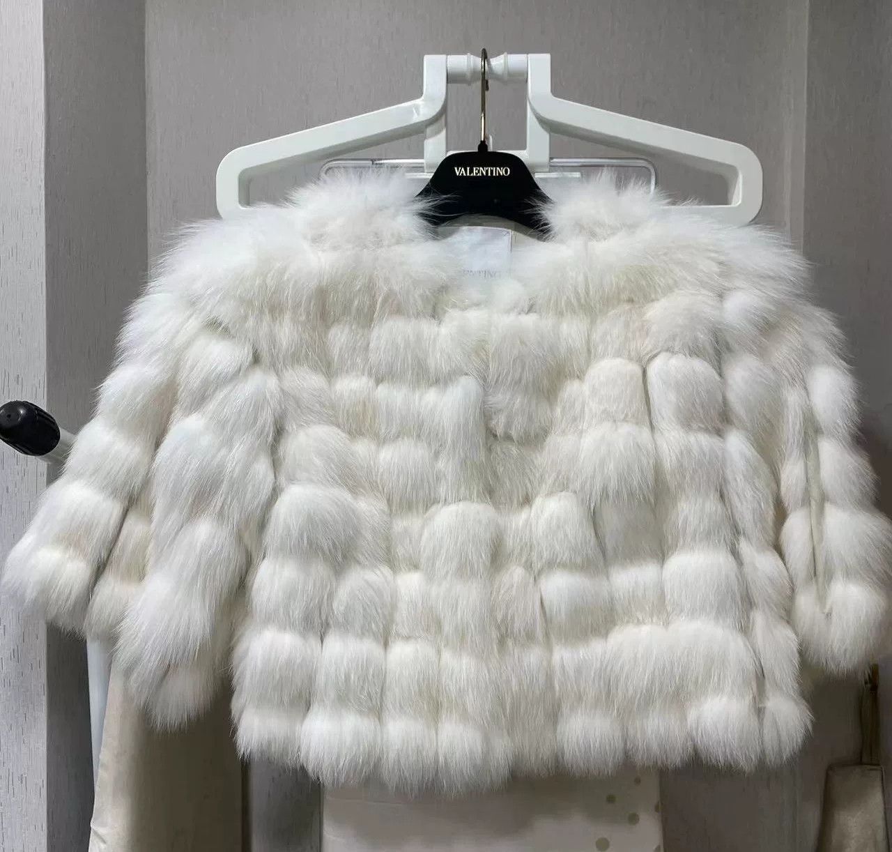 Valentino Valentino Arctic Fox Fur Coat Size S / US 4 / IT 40 - 1 Thumbnail