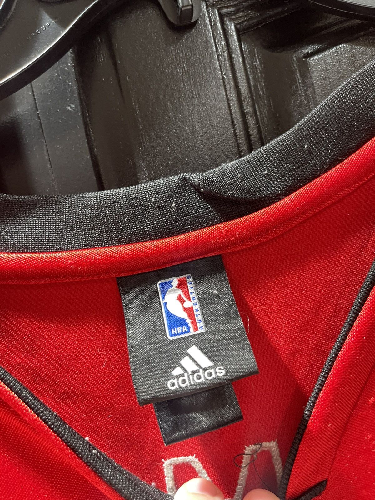 Adidas × NBA Adidas Miami Heat LeBron James #6 Basketball Jersey Size US L / EU 52-54 / 3 - 3 Thumbnail