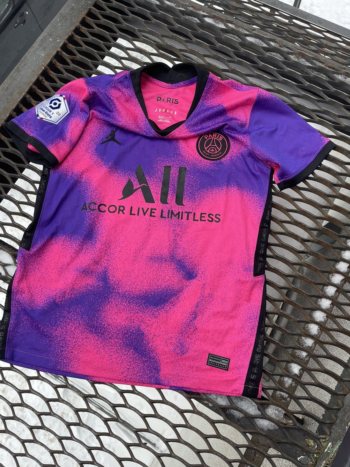 Jordan Brand 2021 Nike Jordan PSG pink purple soccer jersey Size US S / EU 44-46 / 1 - 16 Thumbnail