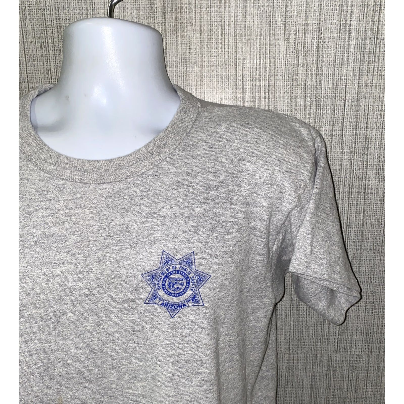 Champion VINTAGE Champion Mens Gray USA Made Short Sleeve T-Shirt L Regular Cotton Shirt Mens Women? No. Size US L / EU 52-54 / 3 - 2 Thumbnail