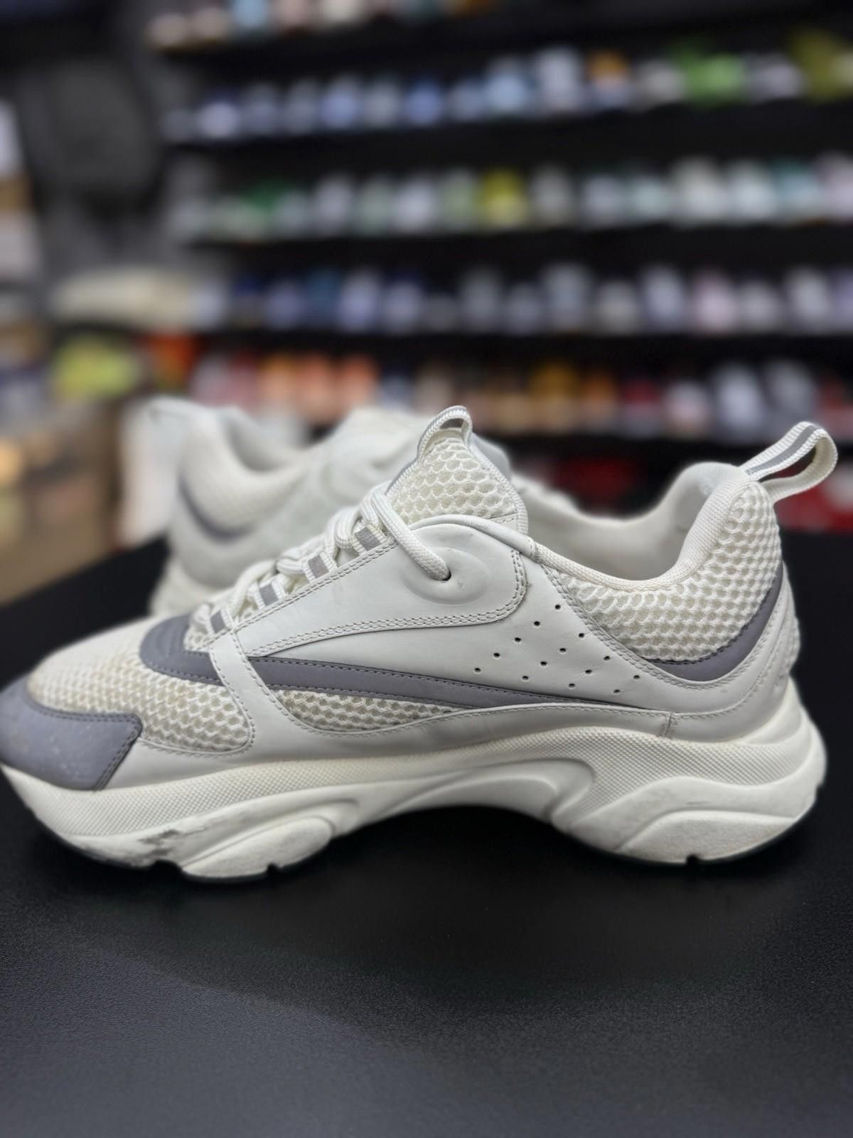 Dior Size 43EU/10US- Dior B22 White 100% Authentic $1300 Retail Size US 10 / EU 43 - 6 Thumbnail