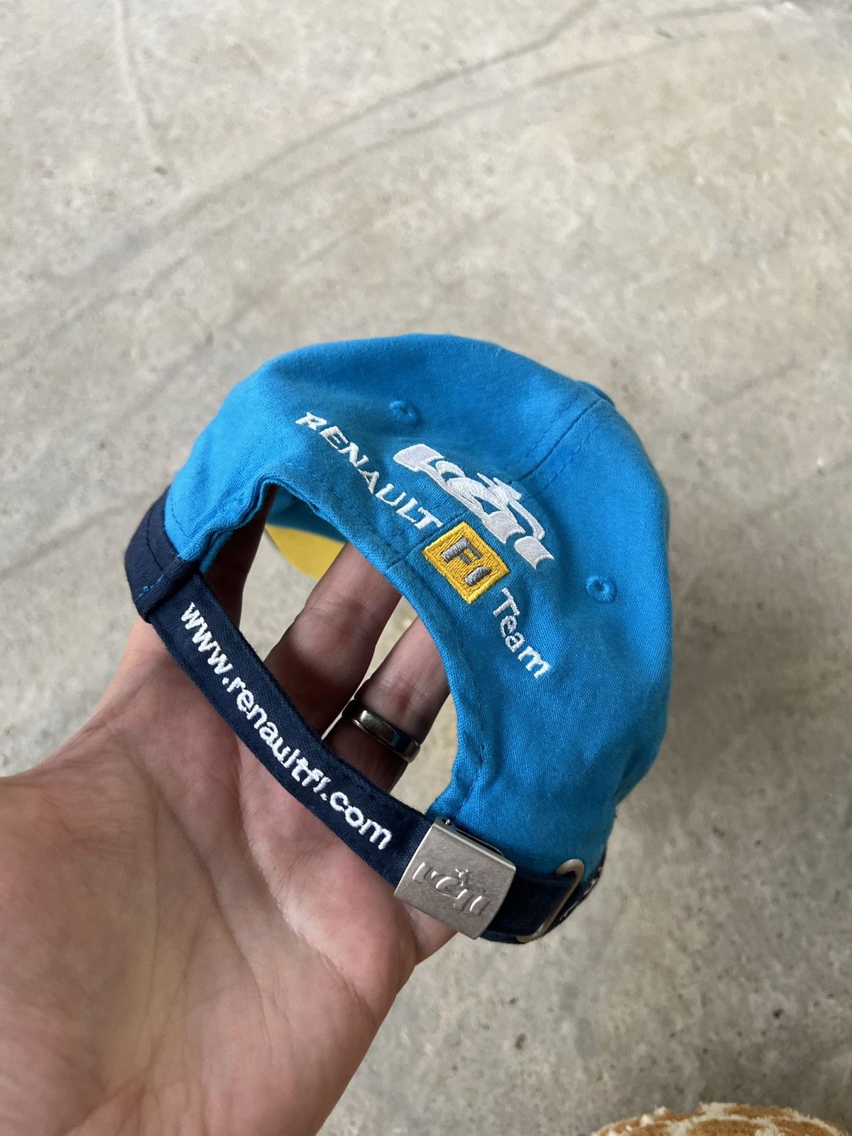 Formula 1 Renault Formula 1 Cap Size ONE SIZE - 4 Thumbnail