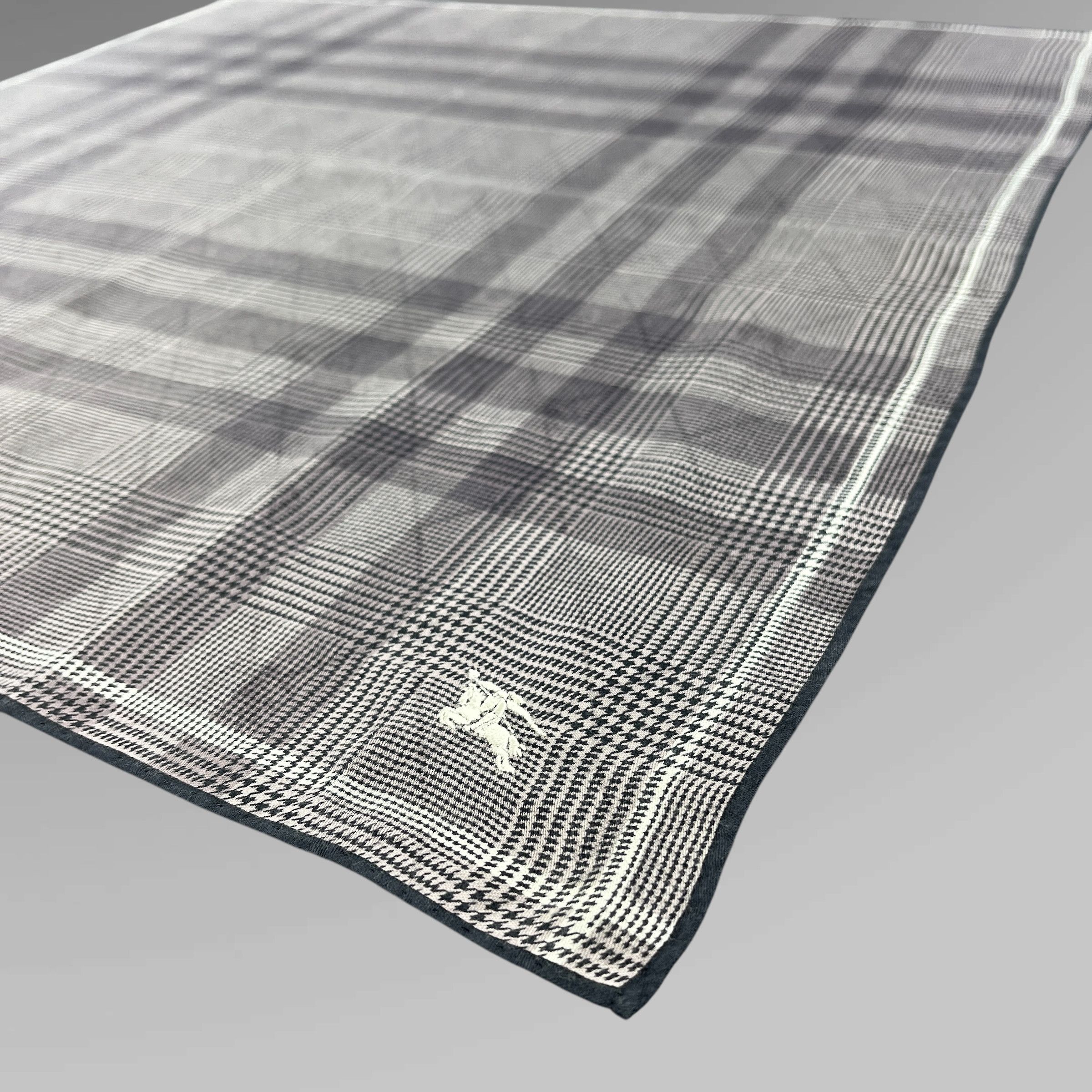 Burberry Vintage Burberry Handkerchief / Bandana / Neckerchief B373 Size ONE SIZE - 6 Thumbnail