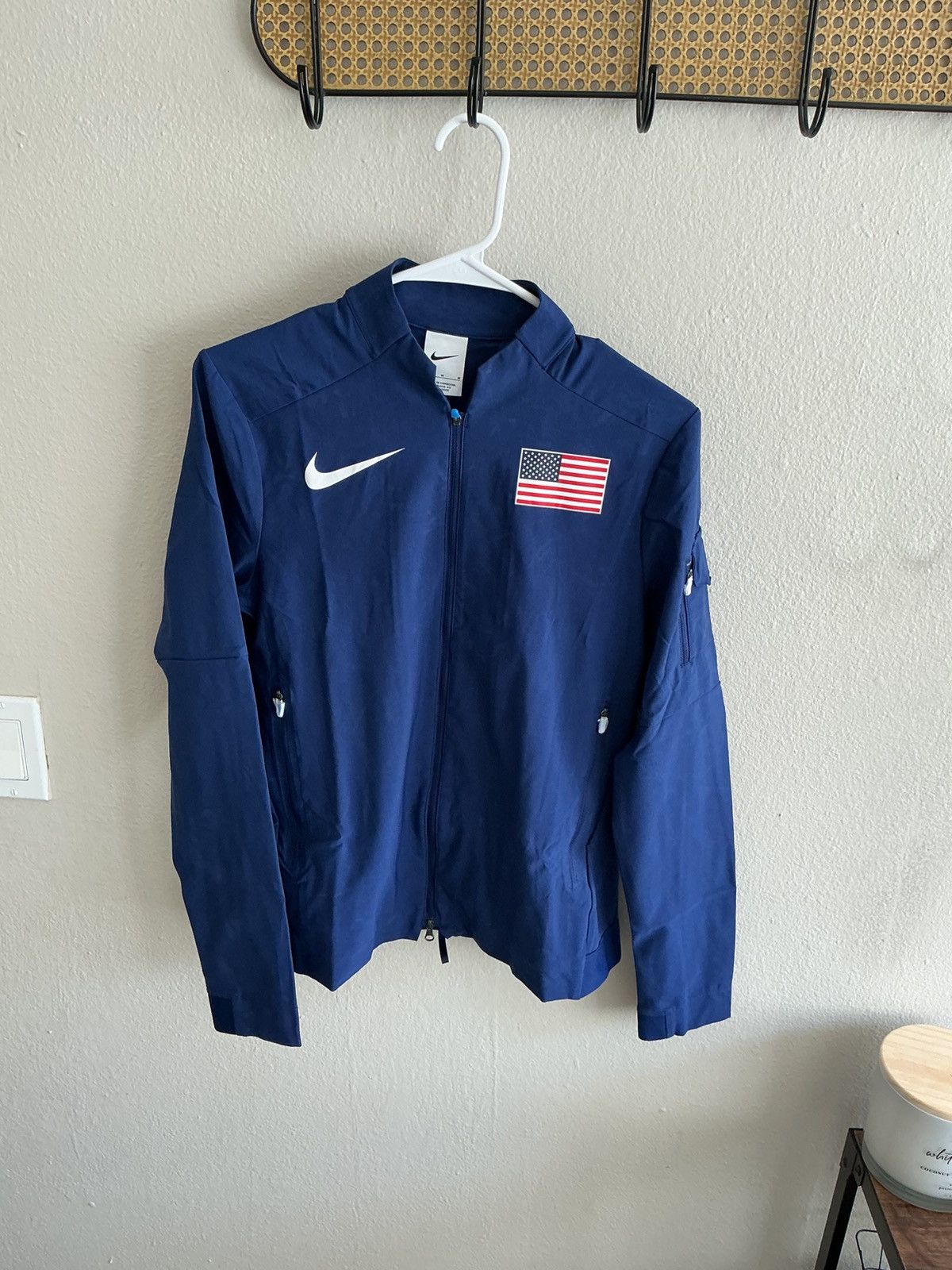 Nike Nike Pro Elite Team USA 2023 Jacket Womens Medium AO8840-492 Size M / US 6-8 / IT 42-44 - 1 Thumbnail
