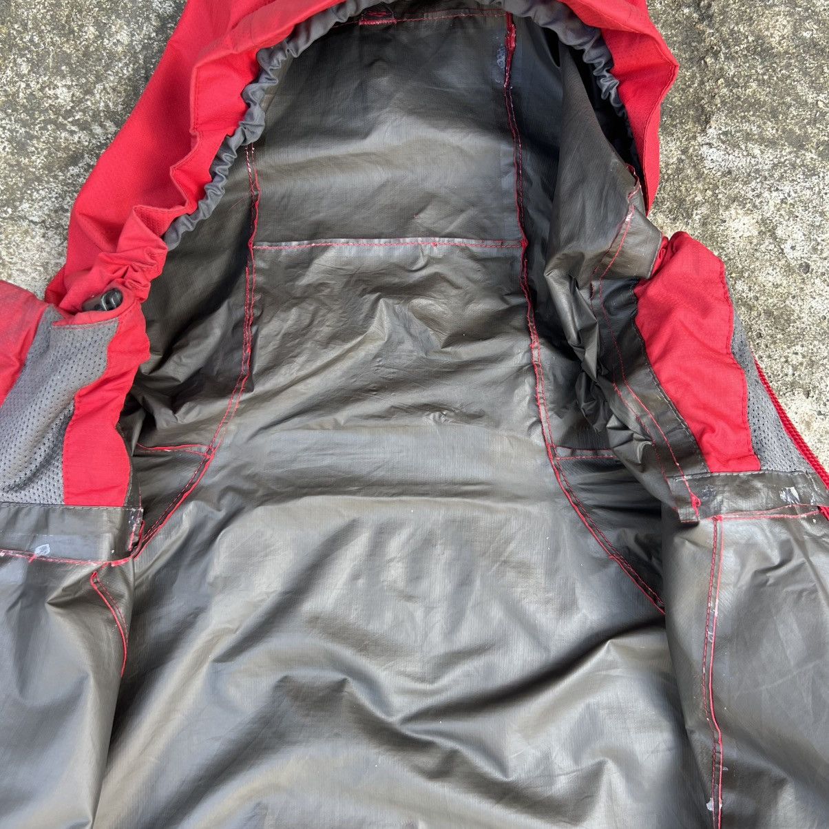Goretex 00’s Salomon Gore-Tex Paclite Jacket🥷💦 Size US M / EU 48-50 / 2 - 14 Thumbnail