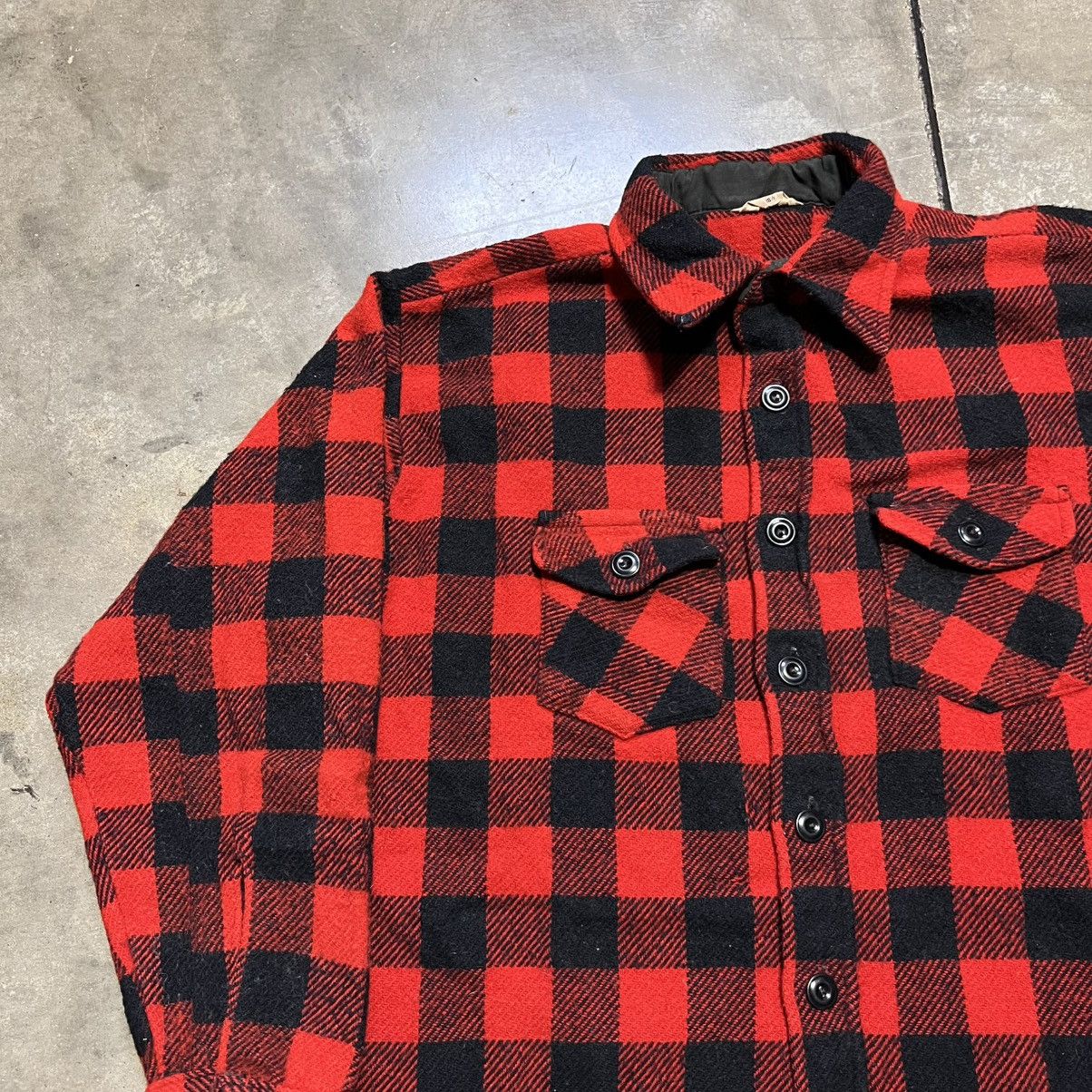 Woolrich Woolen Mills Vintage 70s 80s Frostproof Wool Flannel Buffalo Plaid Shirt Size US XL / EU 56 / 4 - 3 Thumbnail