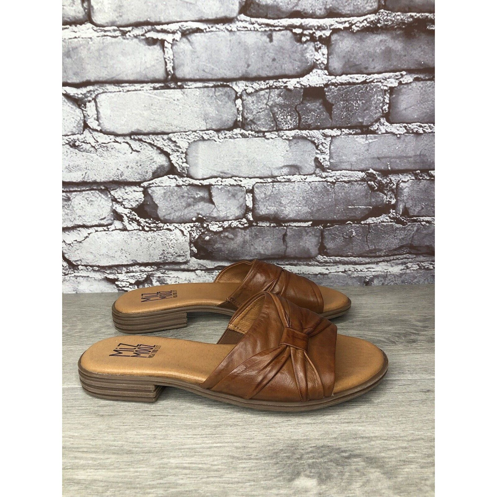 Other Miz Mooz Daisey Brown Leather Ruched Slides Heel Sandals Wom Size US 7.5 / IT 37.5 - 17 Thumbnail