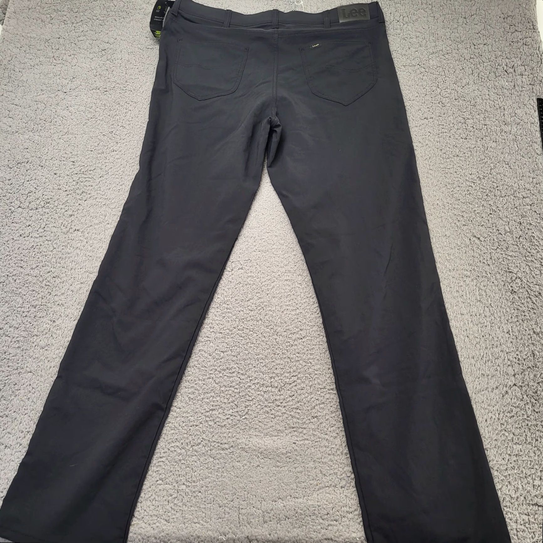 Lee **LEE Men's Regular Fit Straight Leg Pants Size 38 Black Wicking** User: **LEE Men's Black Regular Fit Straight Leg Pants Size 38 Wicking** Size US 38 / EU 54 - 6 Thumbnail