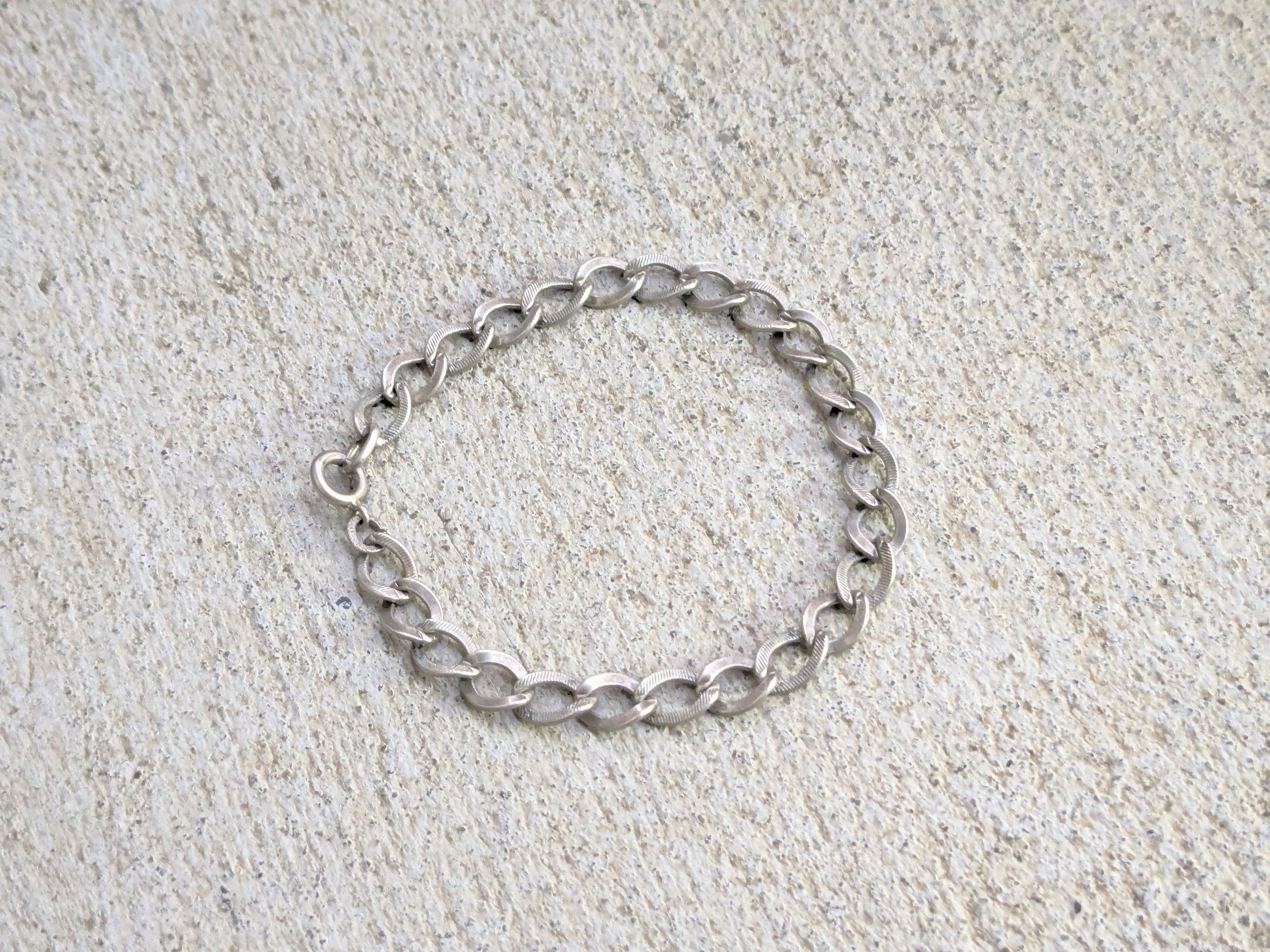 Vintage Vintage Sterling Silver Bracelet 7" Curb Link Chain Size ONE SIZE - 1 Thumbnail
