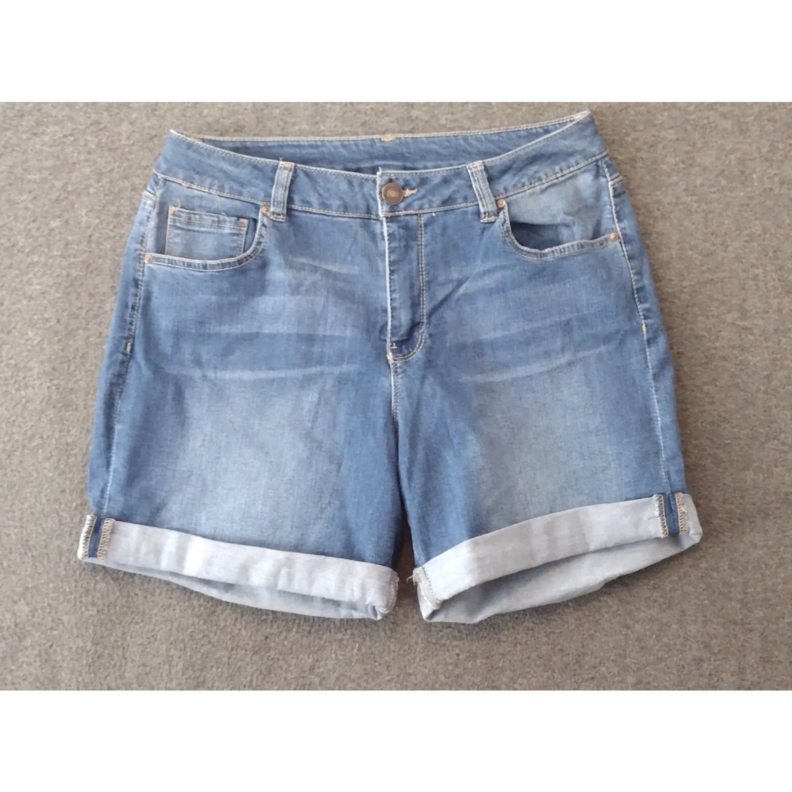 Vintage Unbranded Cuffed Jeans Shorts Women 4 Blue Denim 4-inch Inseam Relaxed Fit Casual Spring Summer Cotton Spandex 5-Pocket Solid Button Vintage: No Size 27" / US 4 / IT 40 - 2 Thumbnail