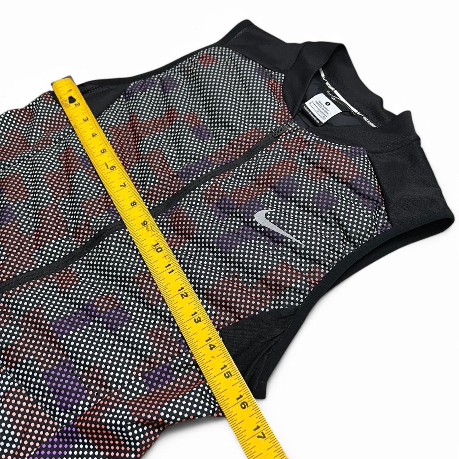Nike Nike Women's Aeroloft Flash Reflective Activewear Vest - S Size S / US 4 / IT 40 - 5 Thumbnail