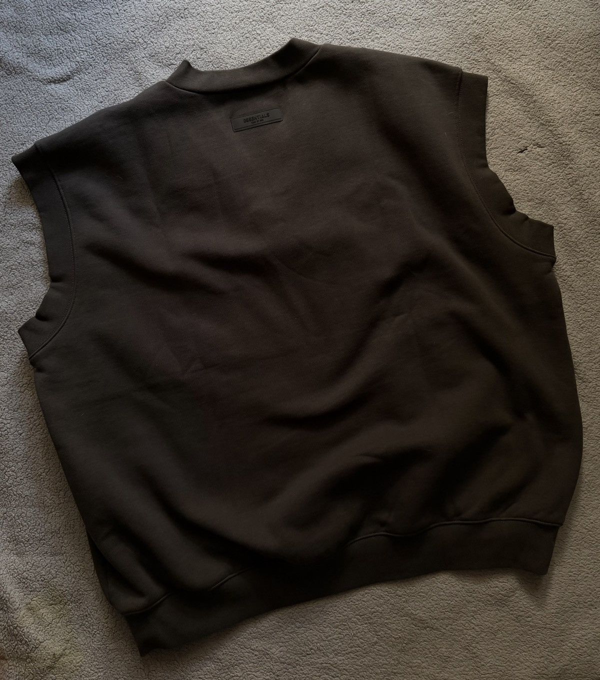 Essentials FEAR OF GOD ESSENTIALS GRAY V-NECK VEST Size US XXL / EU 58 / 5 - 5 Thumbnail