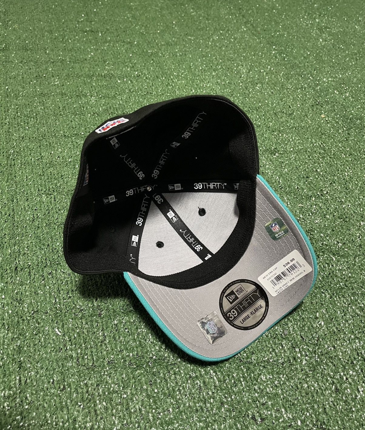 New Era Miami Dolphins Cap 2025 Draft 39Thirty New Era Large-XLarge Size ONE SIZE - 5 Thumbnail