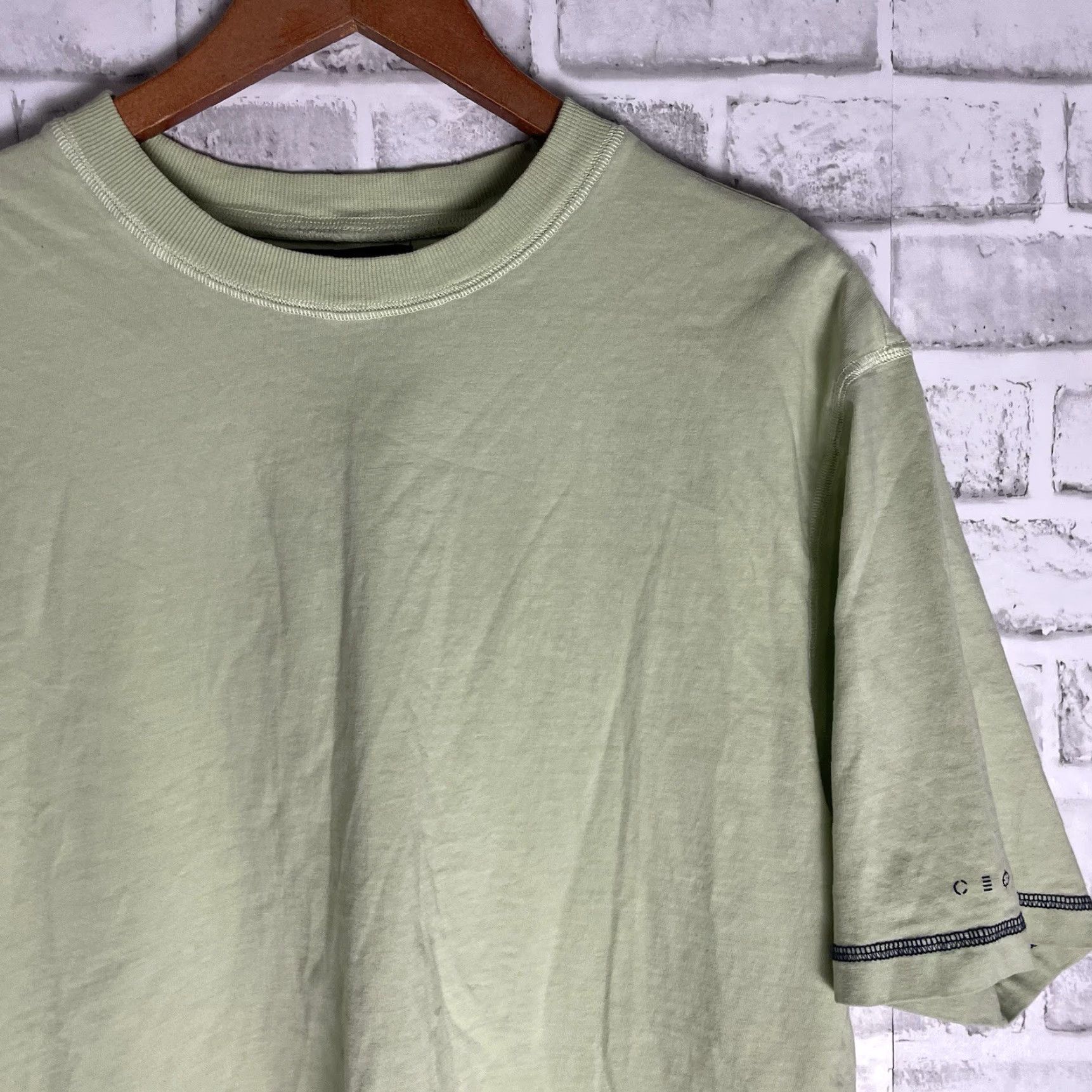Vintage Cloak Tee Shirt Mens Size M Light Green 100% Cotton T-Shirt Green Logo Clothing Size US M / EU 48-50 / 2 - 2 Thumbnail