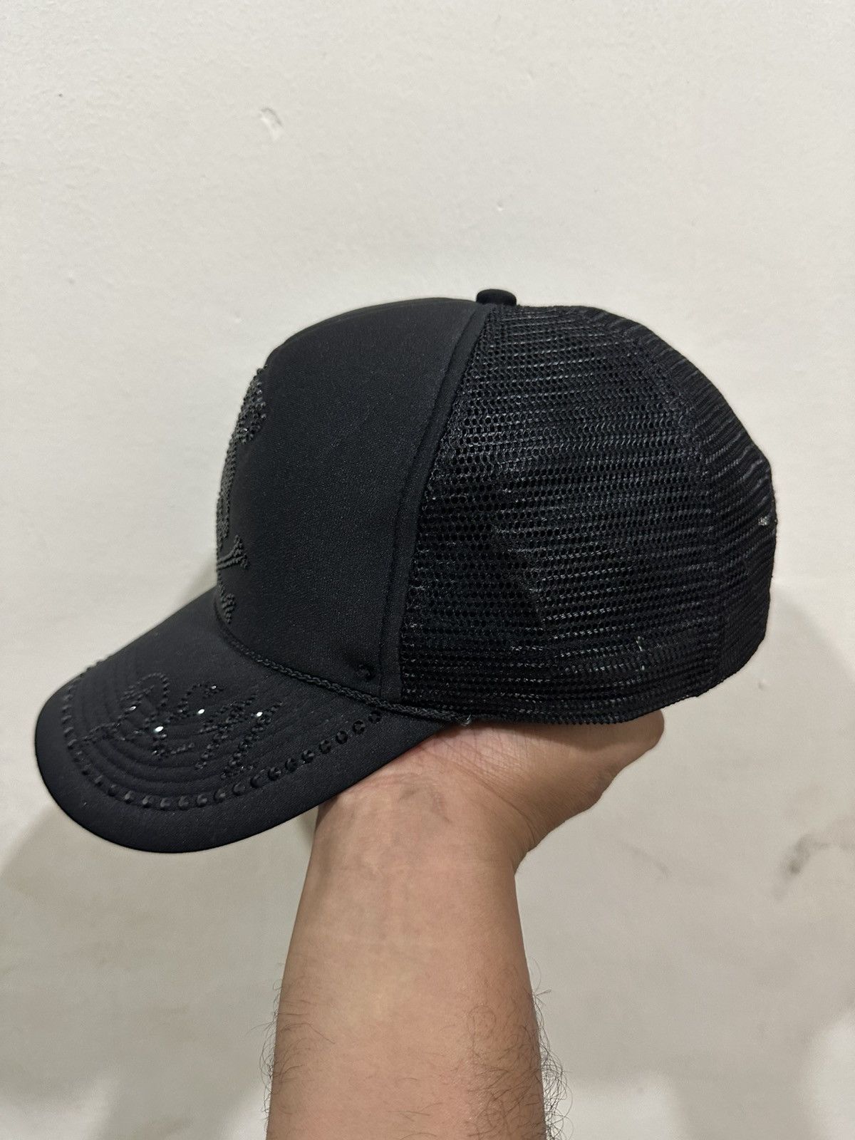 Japanese Brand VTG Skull RhinestoneTrucker Hat Size ONE SIZE - 3 Thumbnail