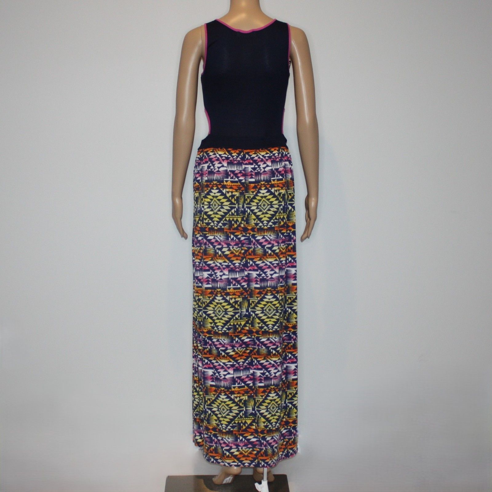 Other Pink Rose Side Cut-Out Printed Bottom Maxi Dress in size M Size M / US 6-8 / IT 42-44 - 5 Thumbnail