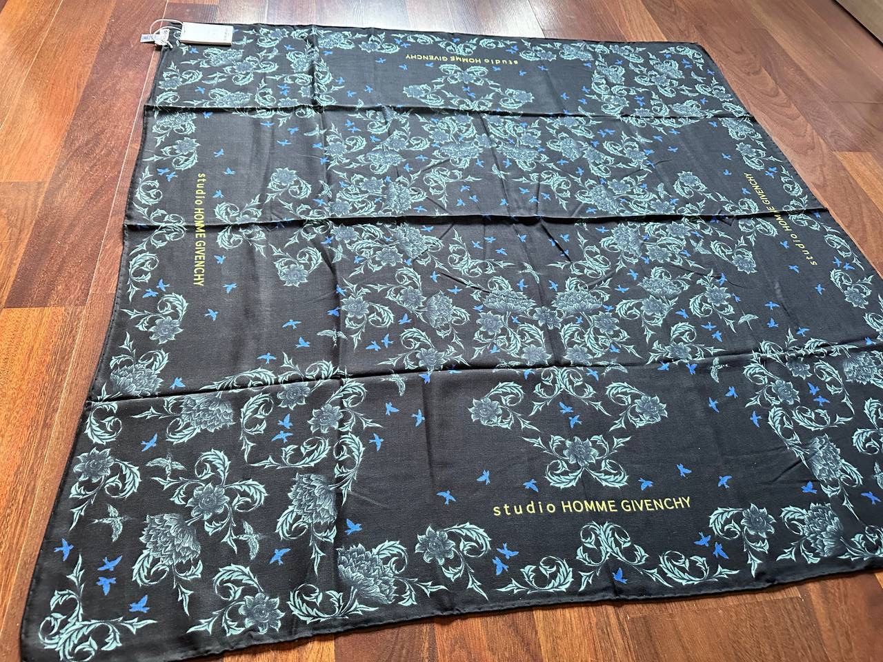 Givenchy Givenchy Studio Homme Scarf Modal-Cashmere print logo New Size ONE SIZE - 6 Thumbnail