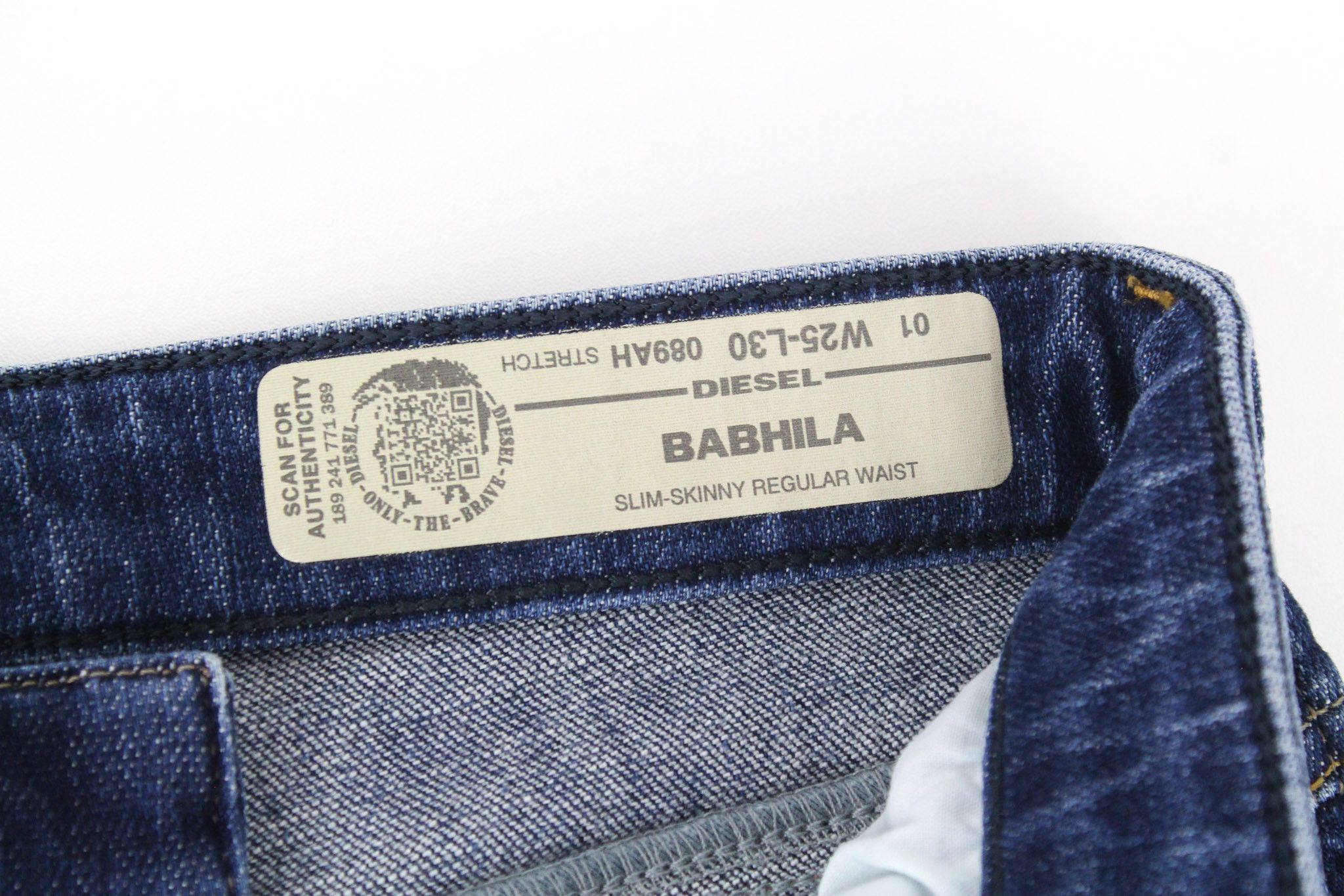 Diesel BABHILA 089AH W25/L30 Dark Blue Buttoned Jeans 72469 Size 25" / US 0 / IT 36 - 6 Thumbnail