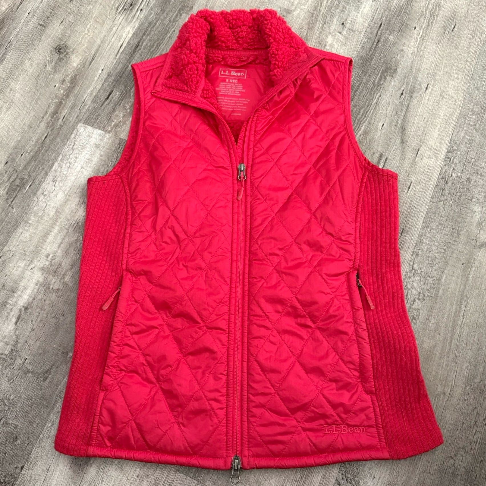 Vintage LL Bean Vest Small Red Sherpa Fleece Lined Quilted Full-Zip Pockets Womens Size S / US 4 / IT 40 - 6 Thumbnail