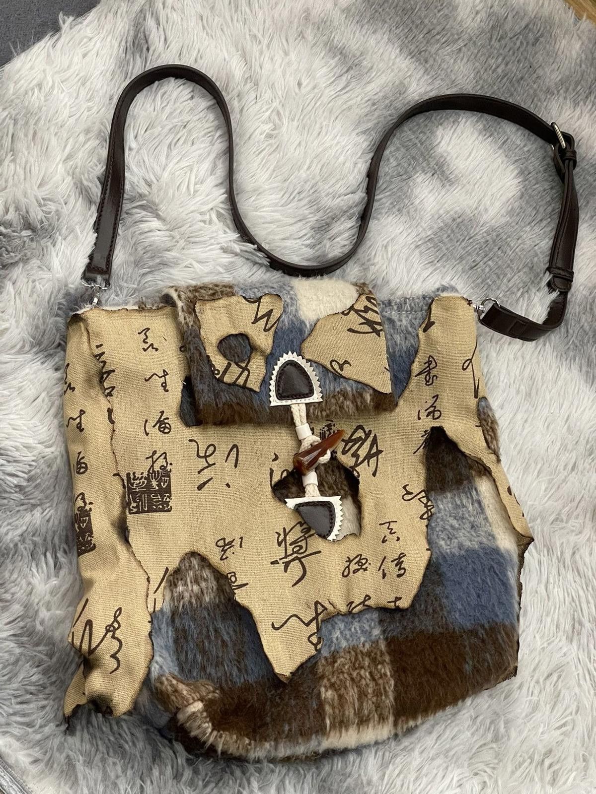 Vintage Patchwork Crossbody Bag Size ONE SIZE - 1 Thumbnail