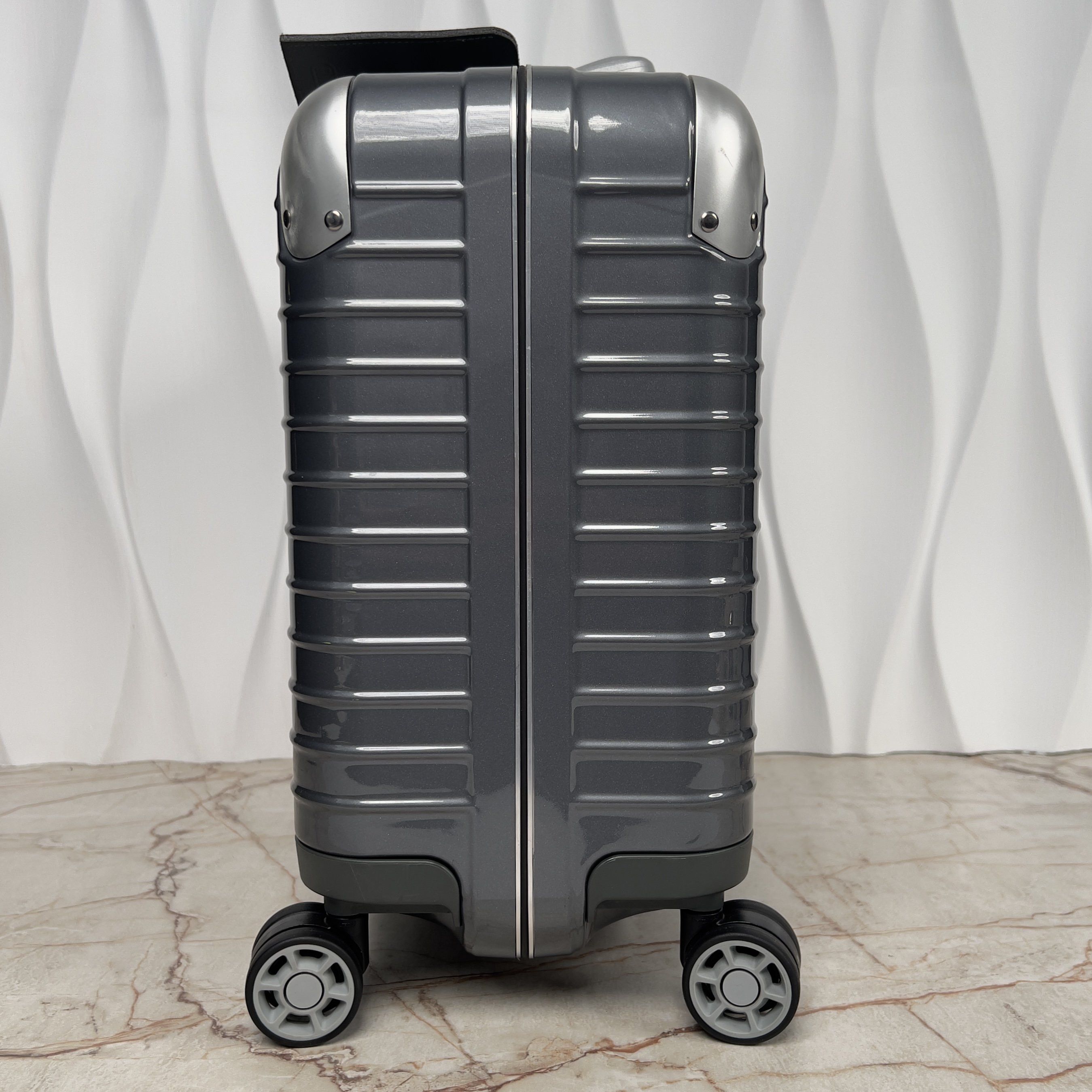 Rimowa Limbo Business Trolley 27 L 4-Wheels Carry Suitcase Luggage Size ONE SIZE - 2 Thumbnail