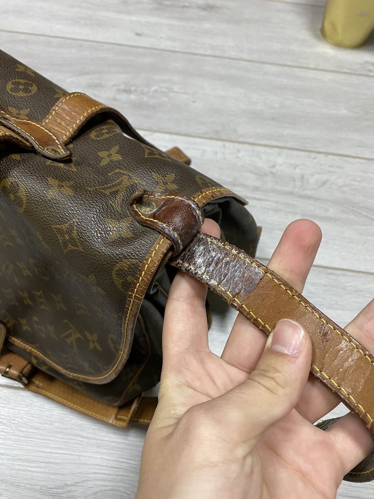 Louis Vuitton Louis Vuitton saumur crossbody bag LV monogram Size ONE SIZE - 25 Thumbnail