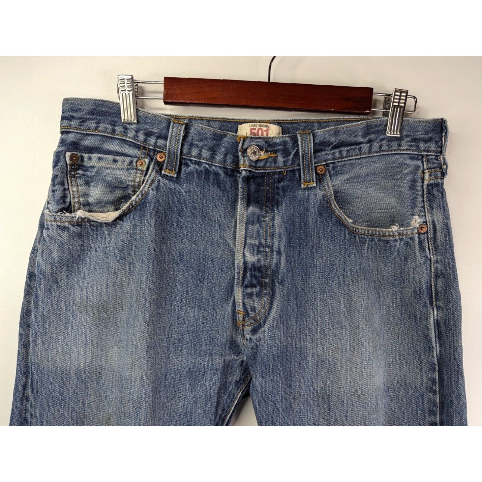Levi's VINTAGE Levi's 501 XX Jeans Button Fly Straight Leg Mens 33 Blue Cotton Regular Stain Distressed 29 Inseam Size US 33 - 2 Thumbnail