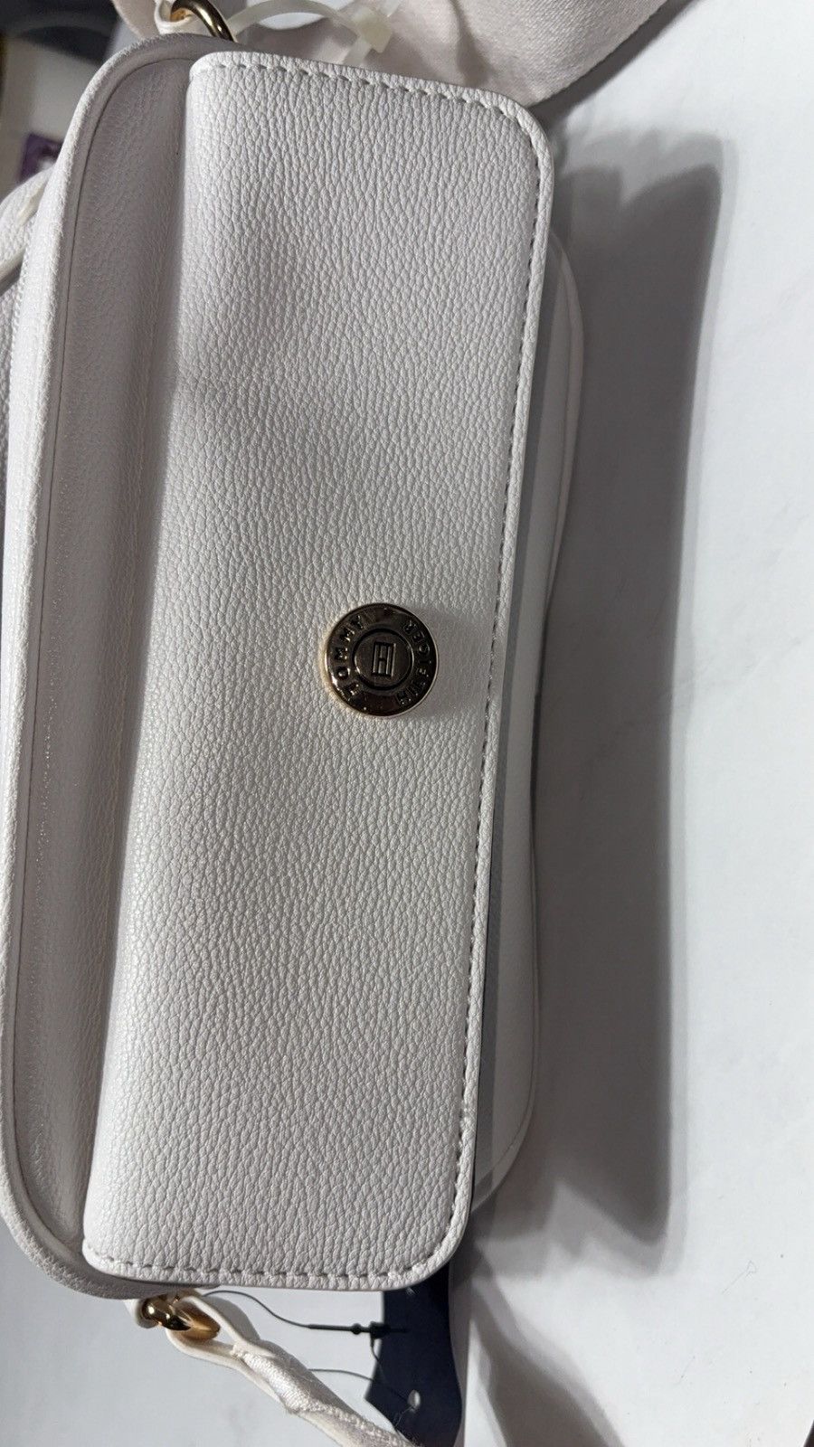 Tommy Hilfiger Selling Brand new Tommy Hilfiger purse for women Size ONE SIZE - 2 Thumbnail